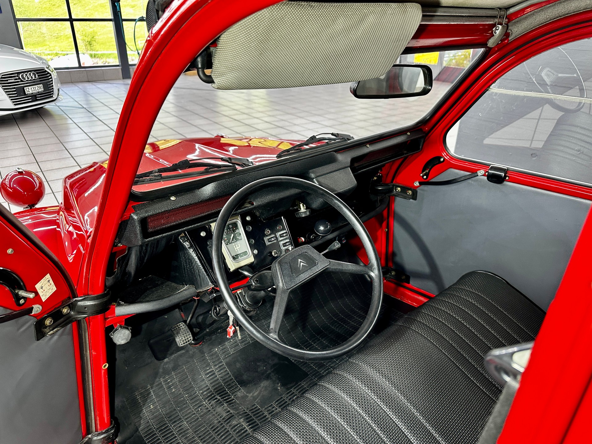 CITROEN 2CV6 Spécial (Club)-image-14