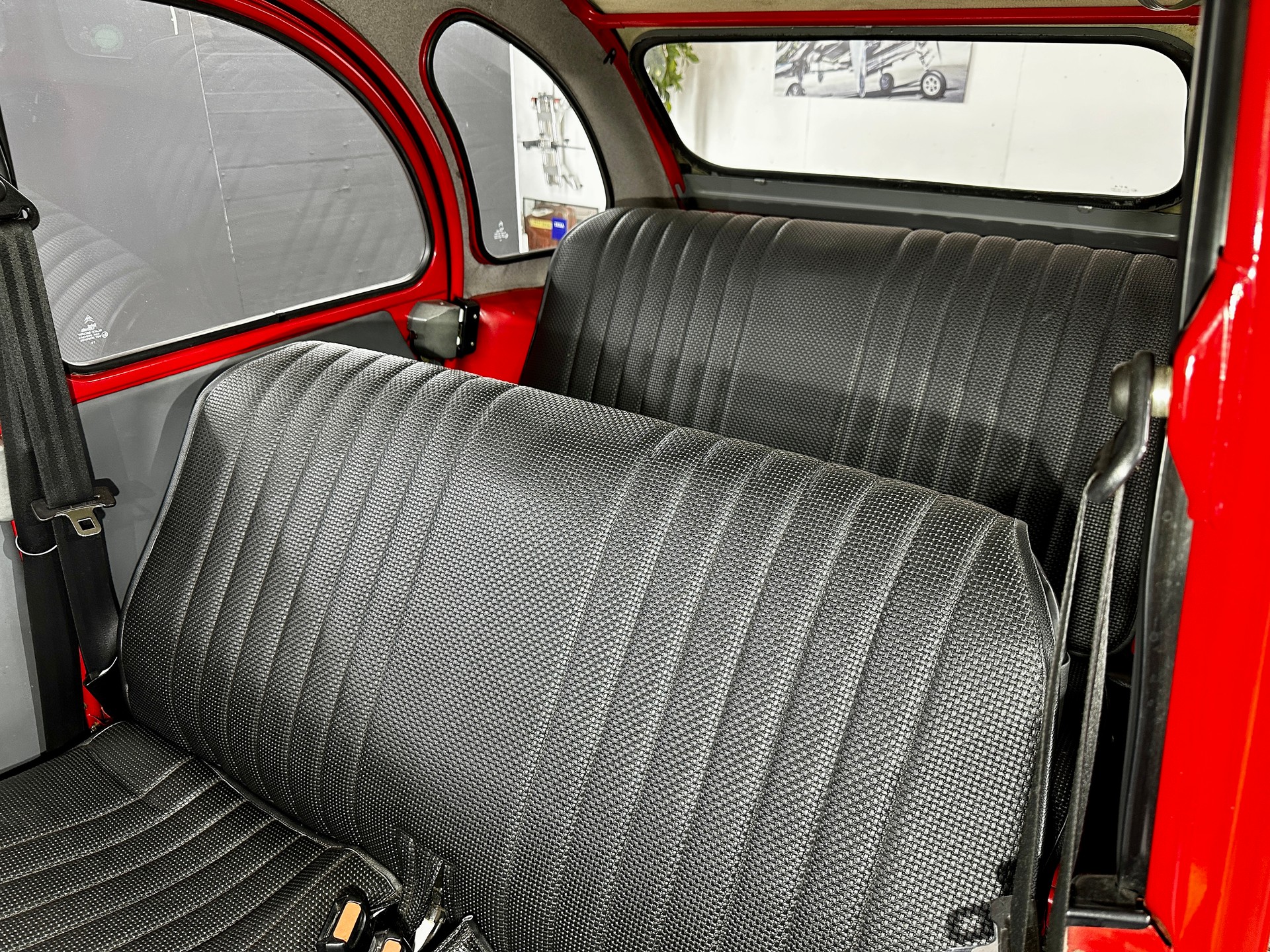 CITROEN 2CV6 Spécial (Club)-image-16