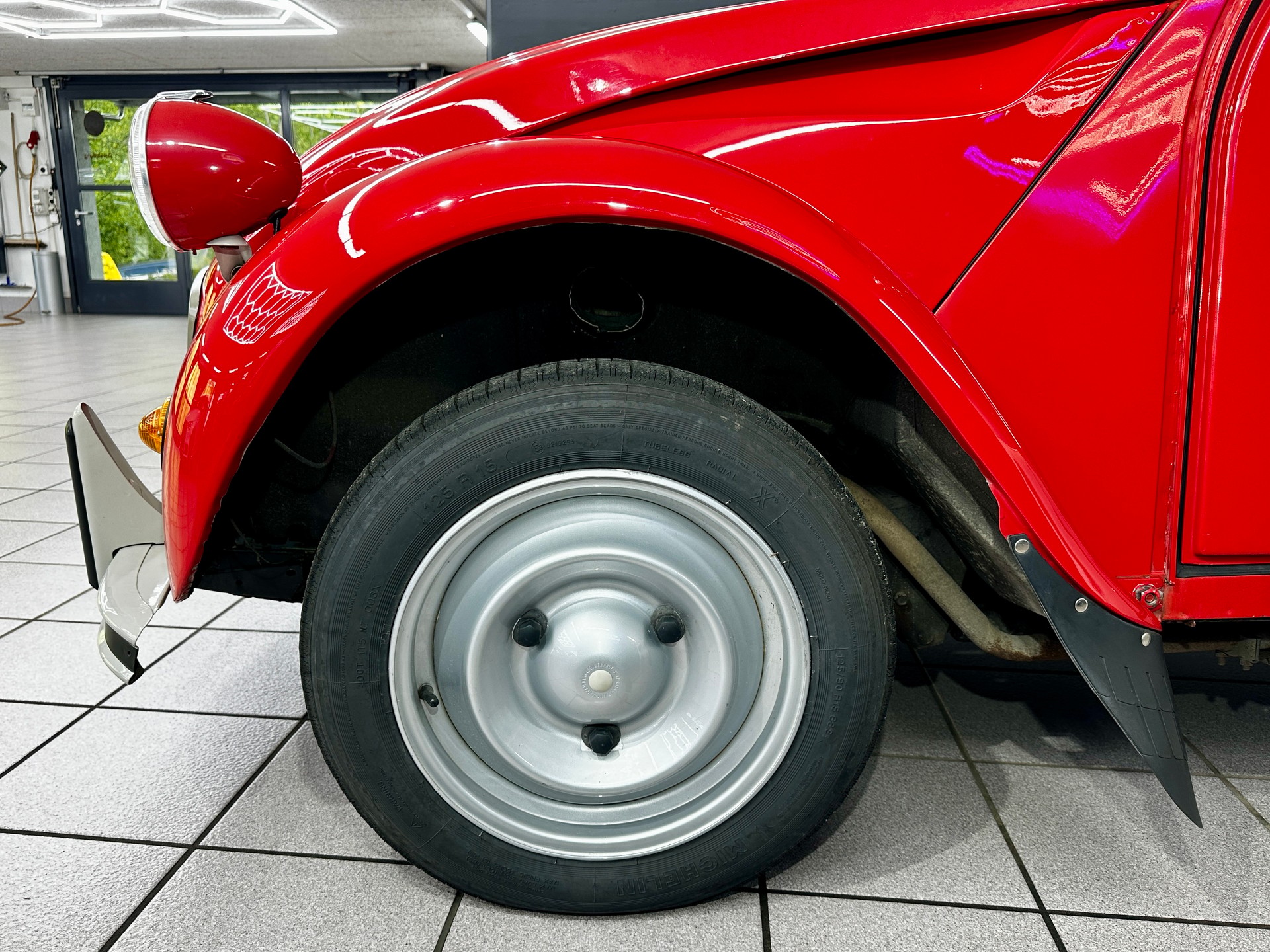 CITROEN 2CV6 Spécial (Club)-image-11