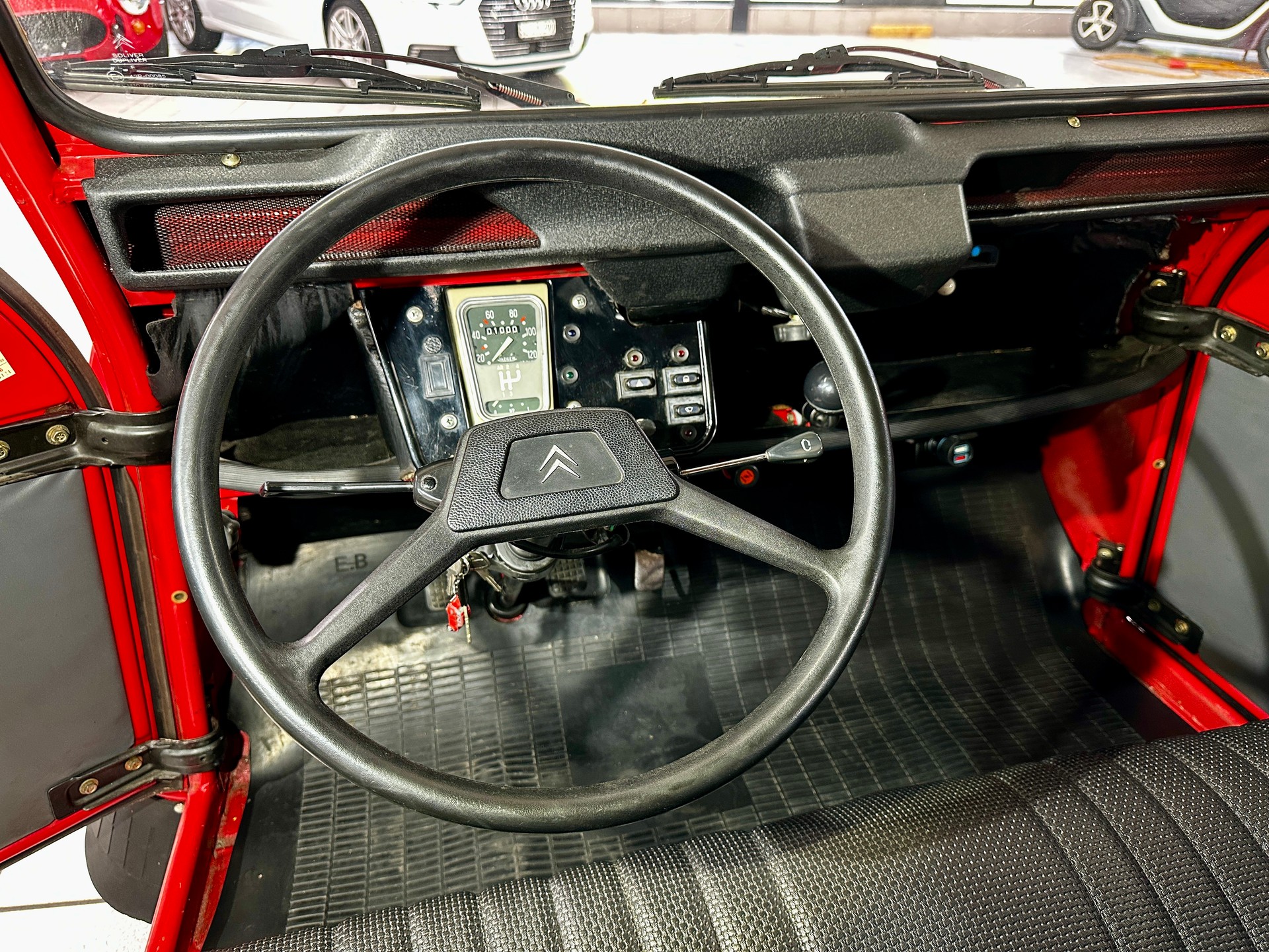 CITROEN 2CV6 Spécial (Club)-image-17