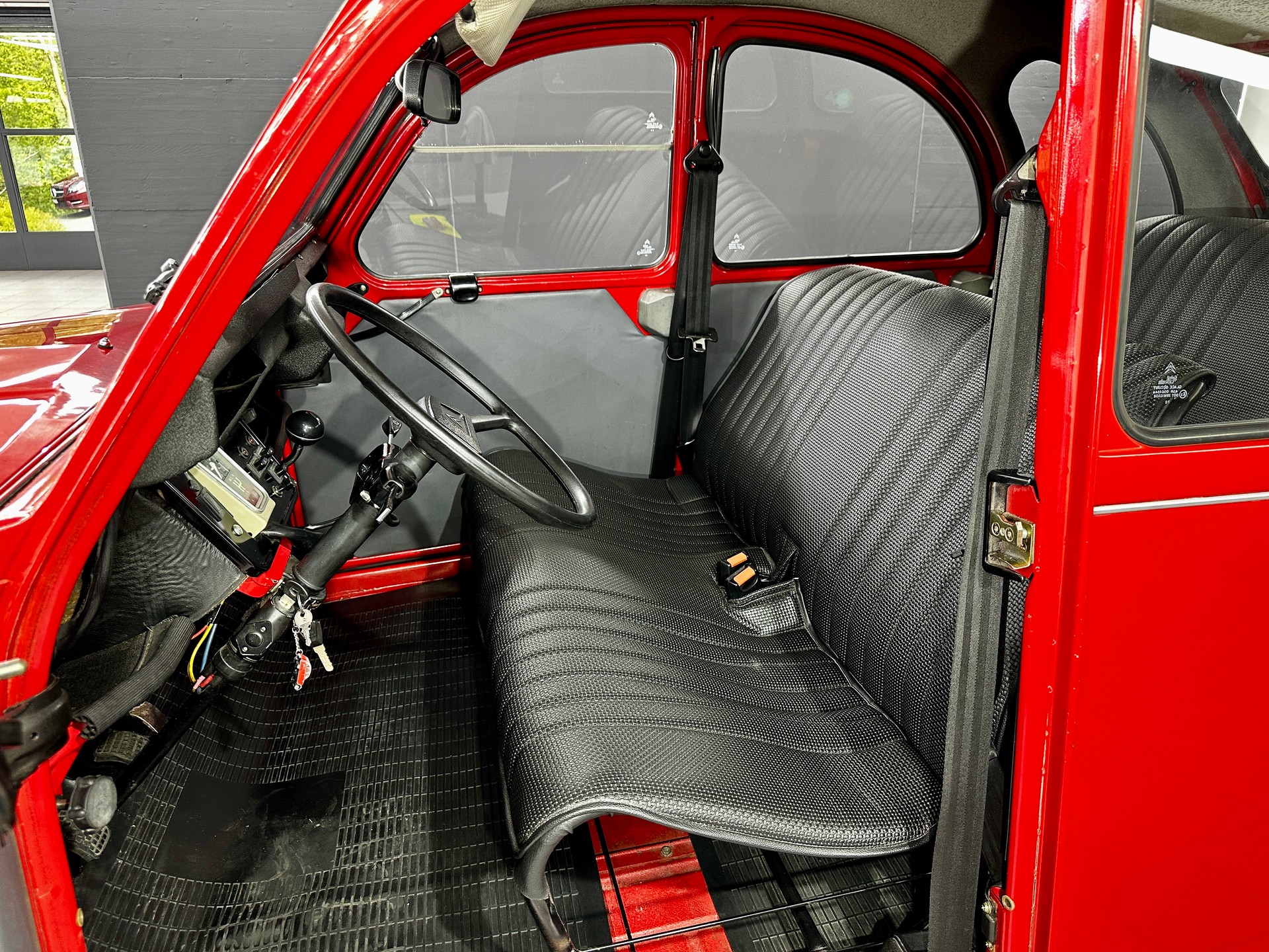 CITROEN 2CV6 Spécial (Club)-image-15