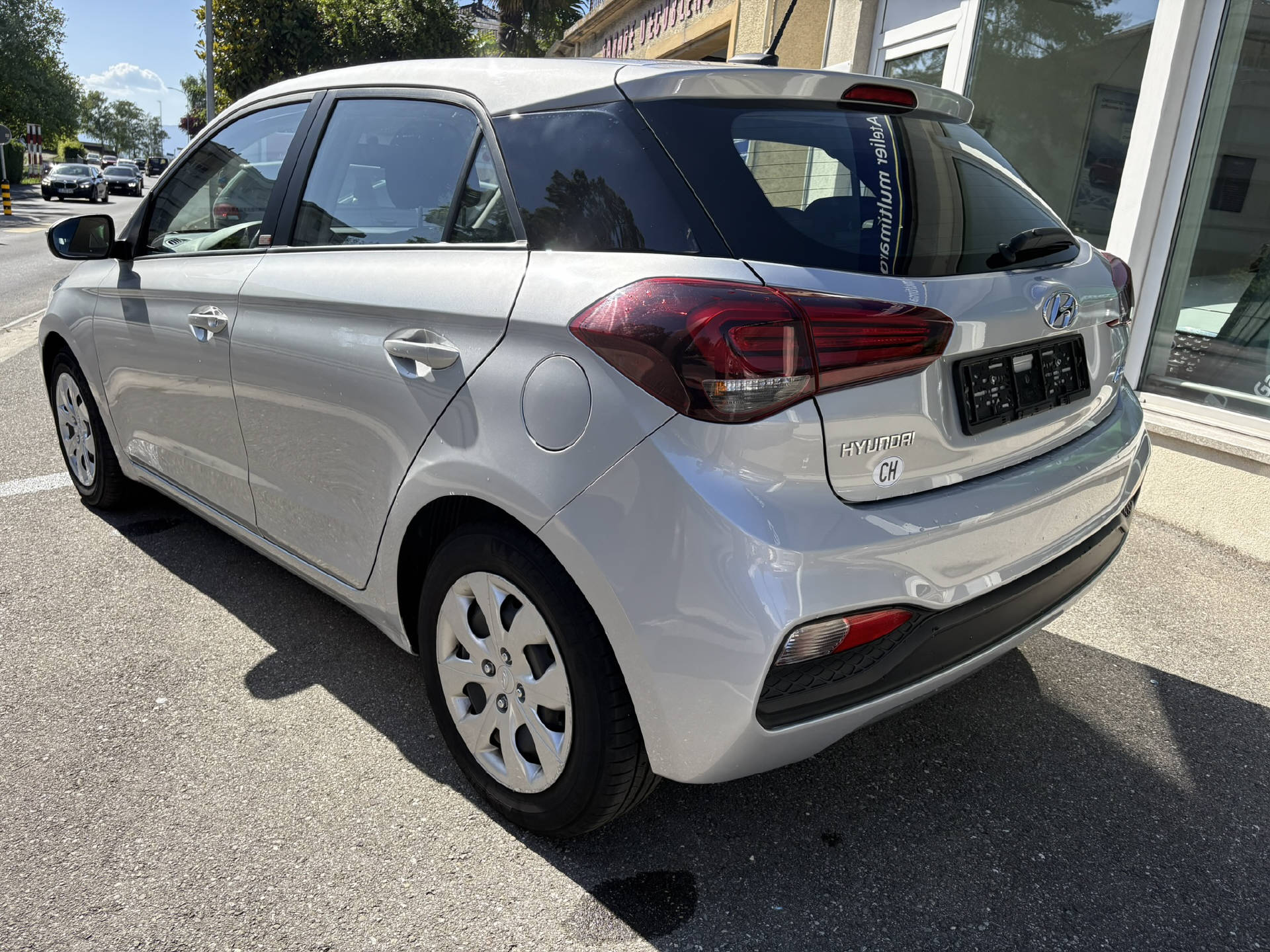 HYUNDAI i20 1.0 T-GDi Origo-image-2