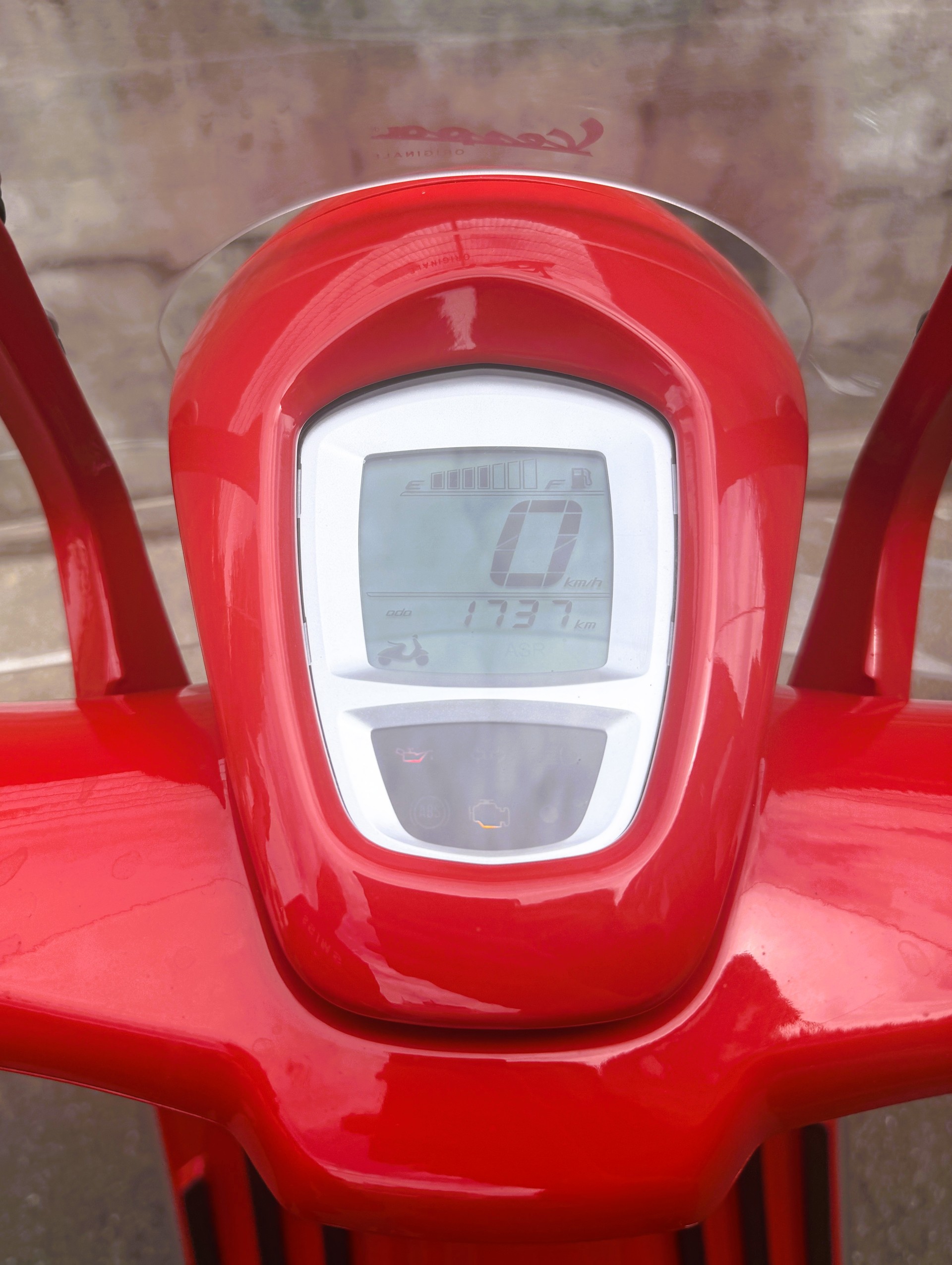 PIAGGIO Vespa 946 125 i.e. ABS Red, sehr seltene Ausführung!-image-5