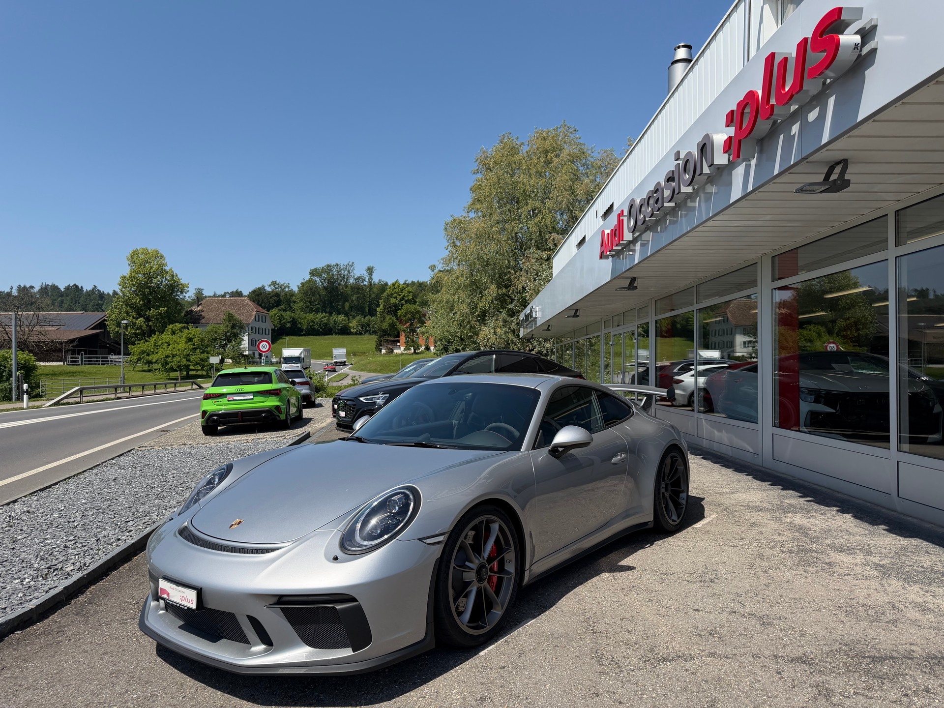 PORSCHE 911 GT3 PDK-showroom-element-3