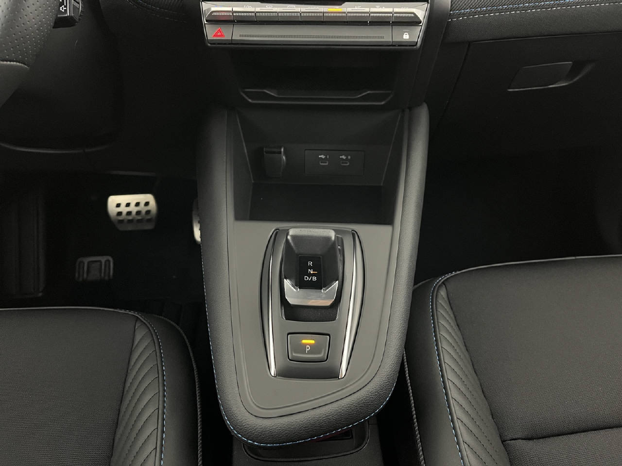 RENAULT Captur 1.8 E-Tech esprit Alpine-image-13