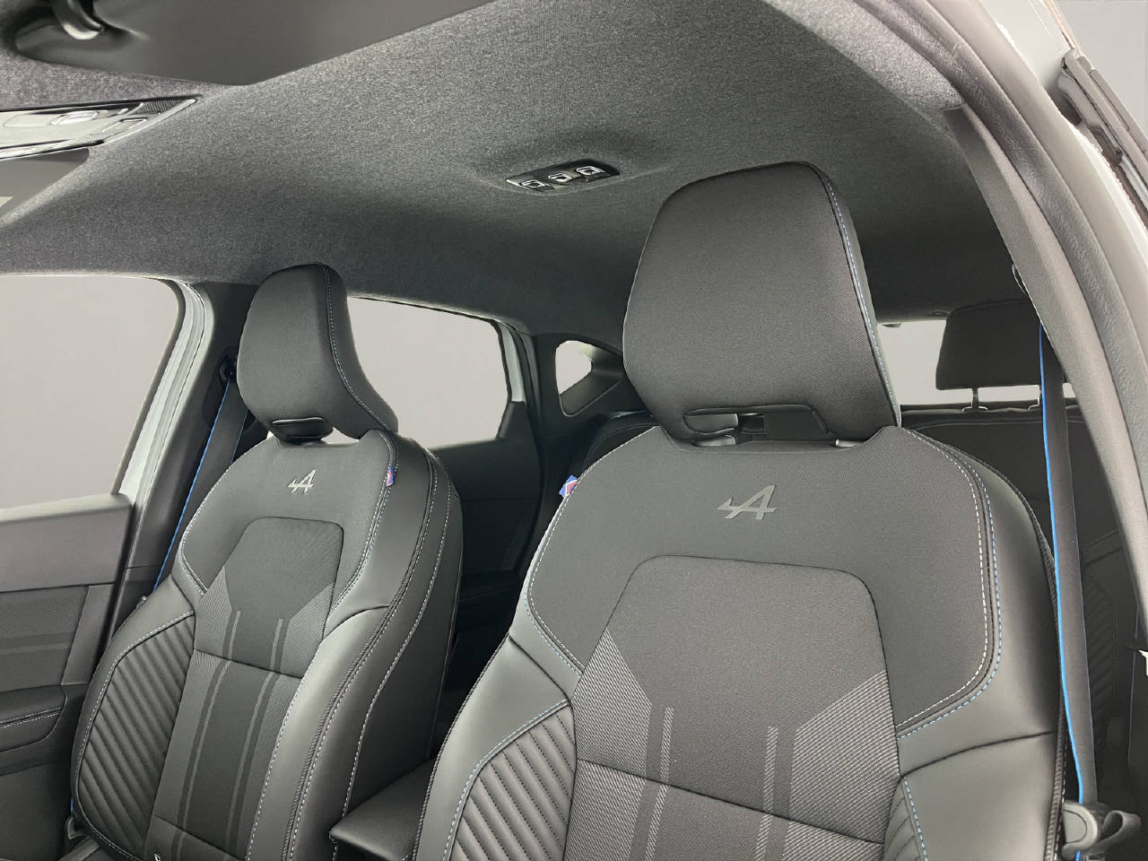 RENAULT Captur 1.8 E-Tech esprit Alpine-image-8