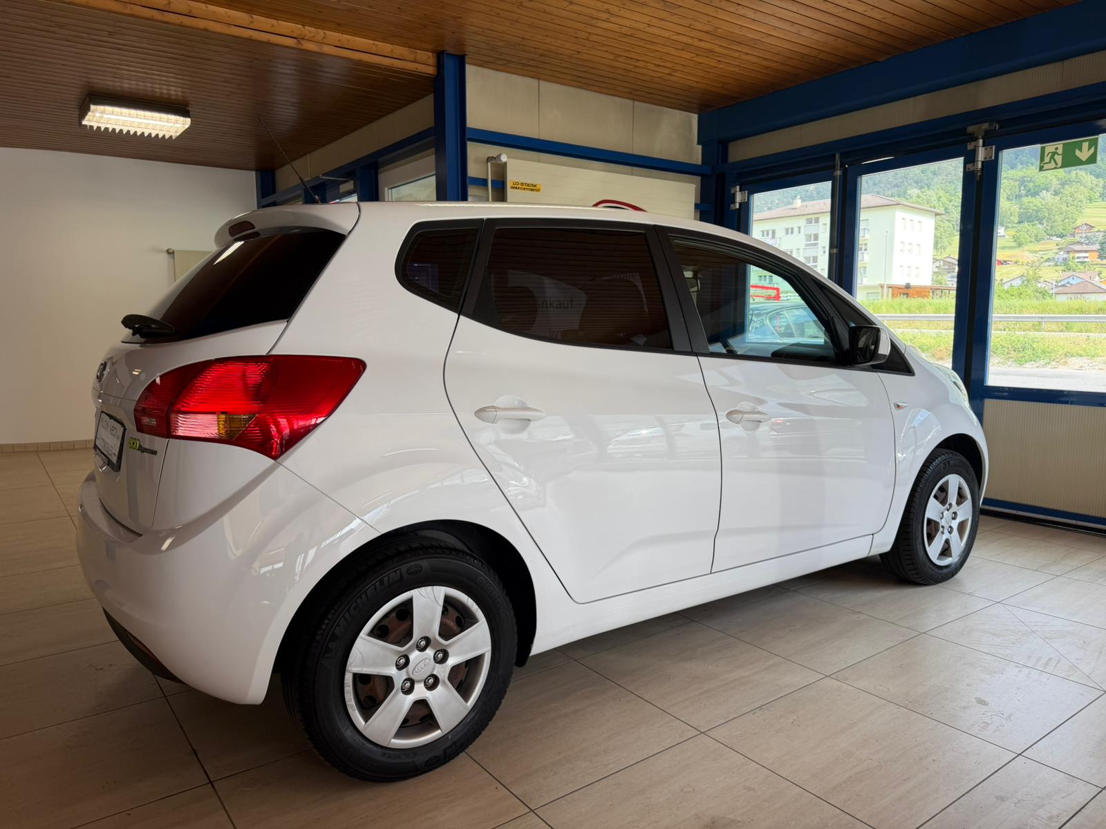 KIA Venga 1.4 CVVT Basic-image-7