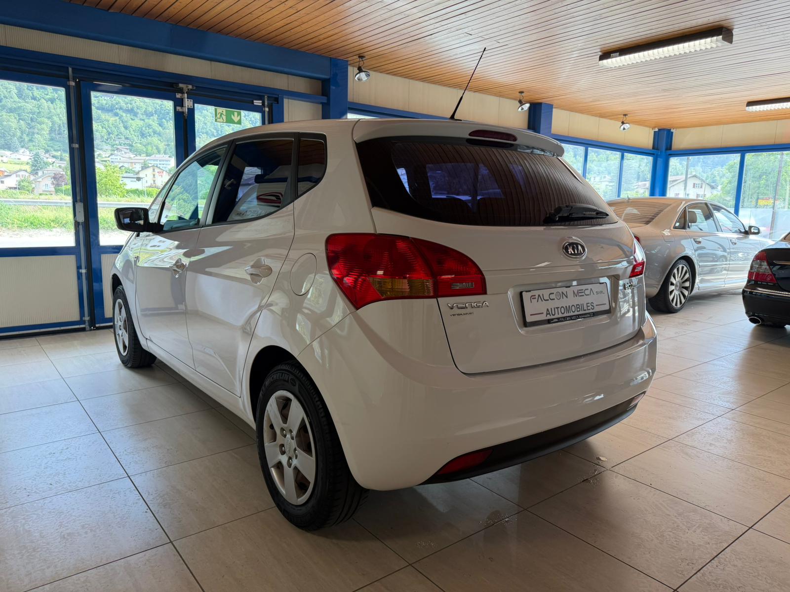 KIA Venga 1.4 CVVT Basic-image-4