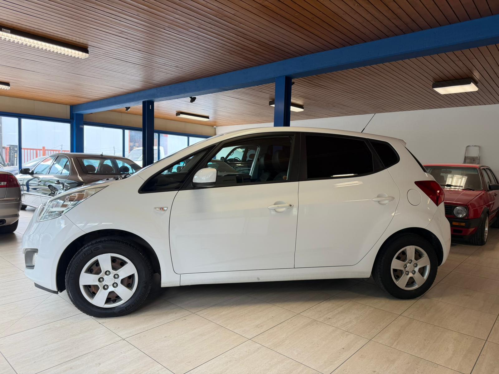 KIA Venga 1.4 CVVT Basic-showroom-element-1