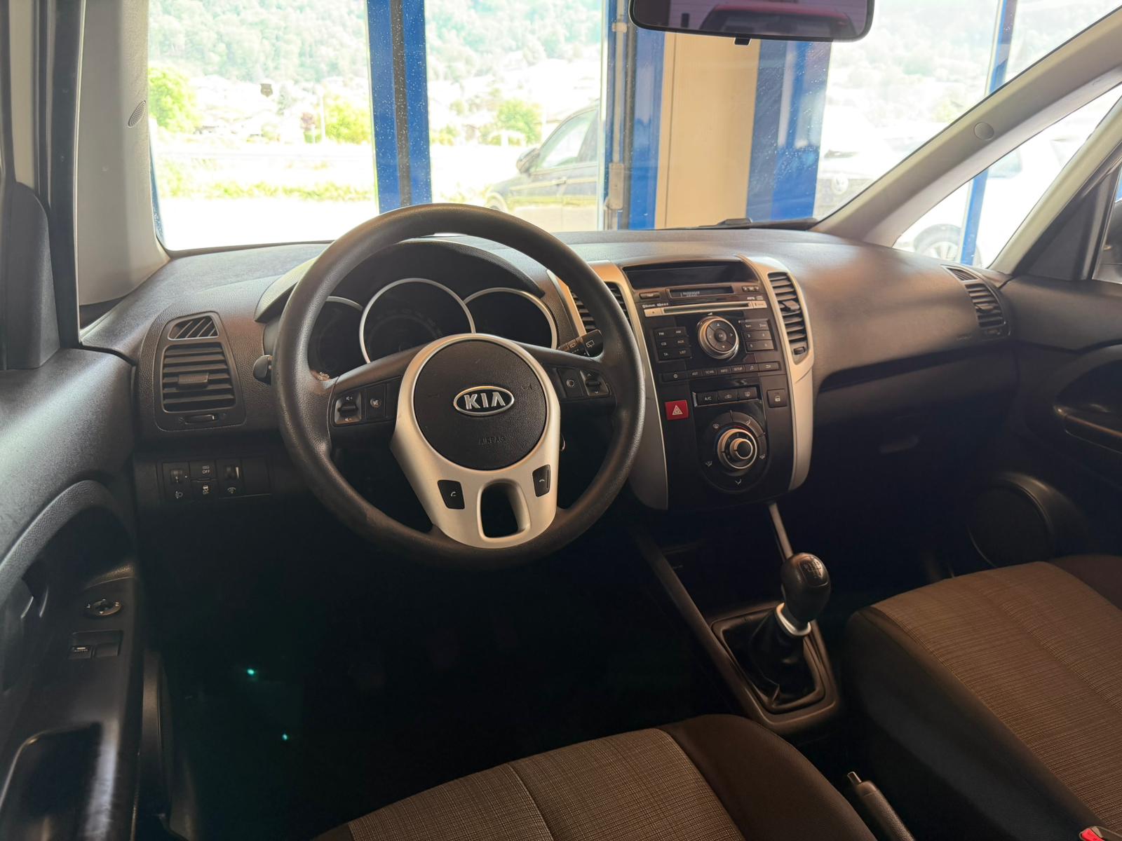 KIA Venga 1.4 CVVT Basic-image-12
