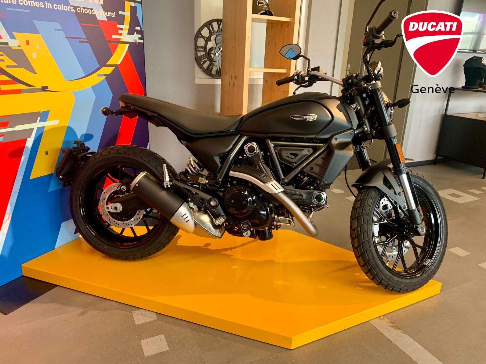 DUCATI SCRAMBLER ICON DARK