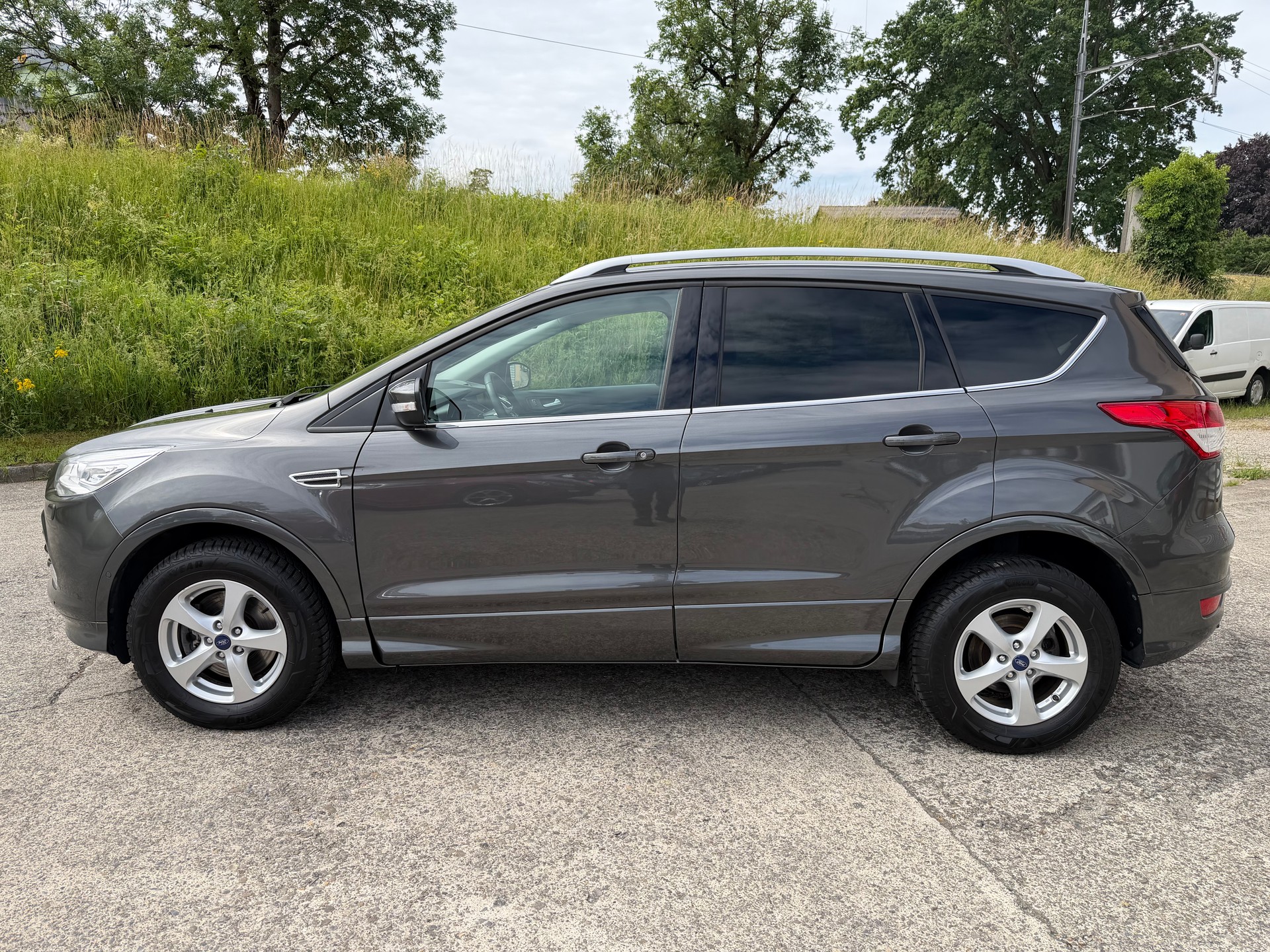 FORD Kuga 2.0 TDCi Sync Edition 4WD-image-1