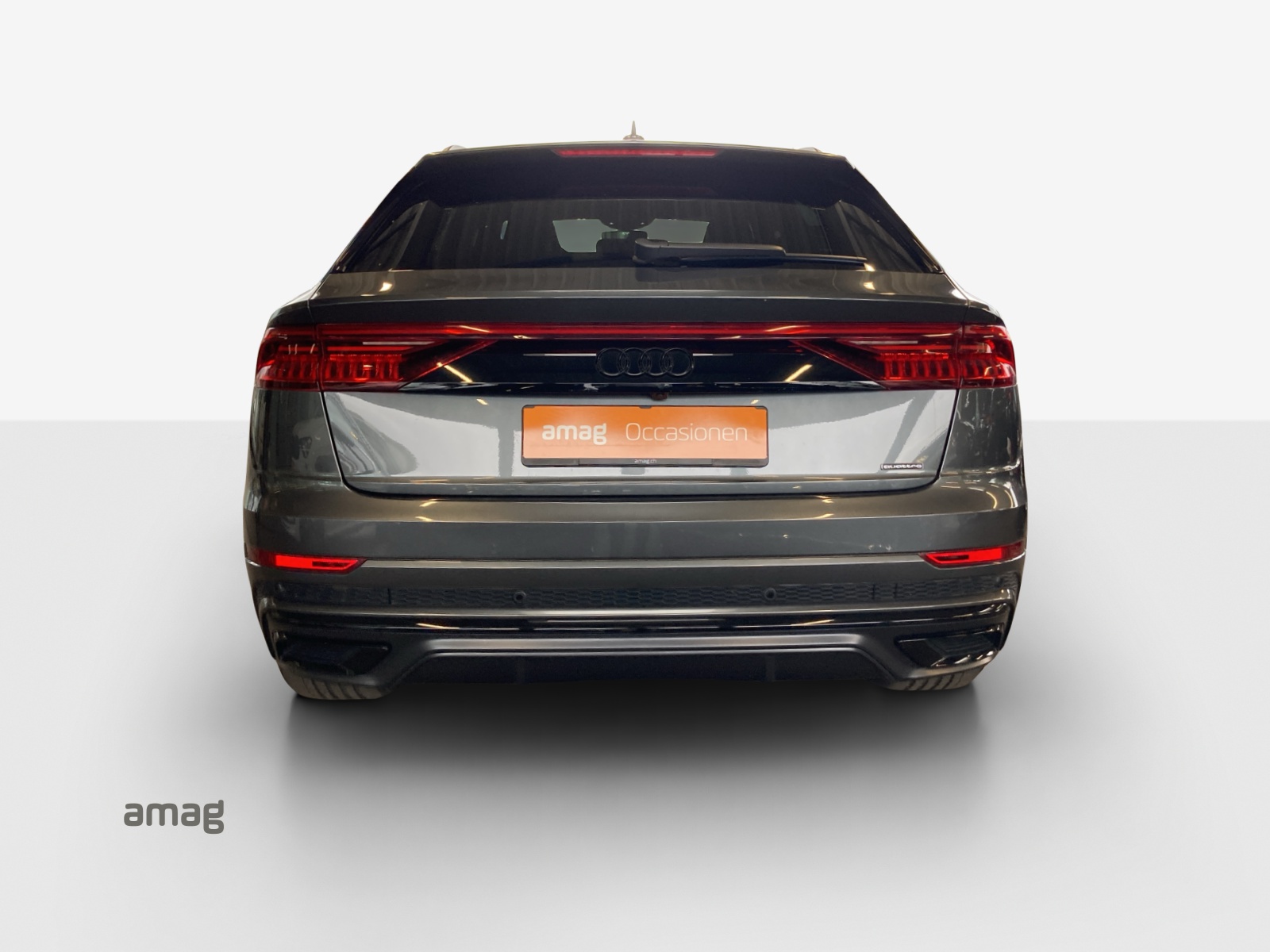 AUDI Q8 60 TFSI e quattro PHEV tiptronic-image-3