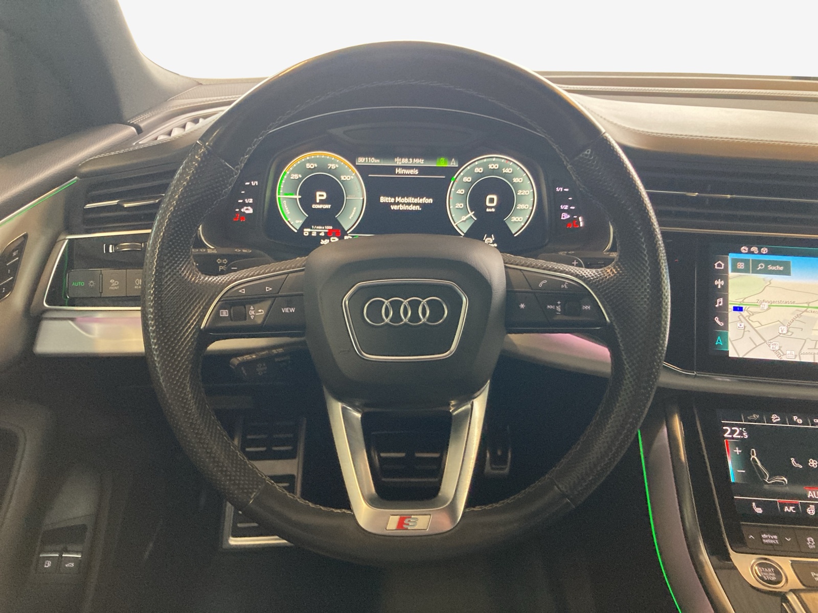 AUDI Q8 60 TFSI e quattro PHEV tiptronic-image-9