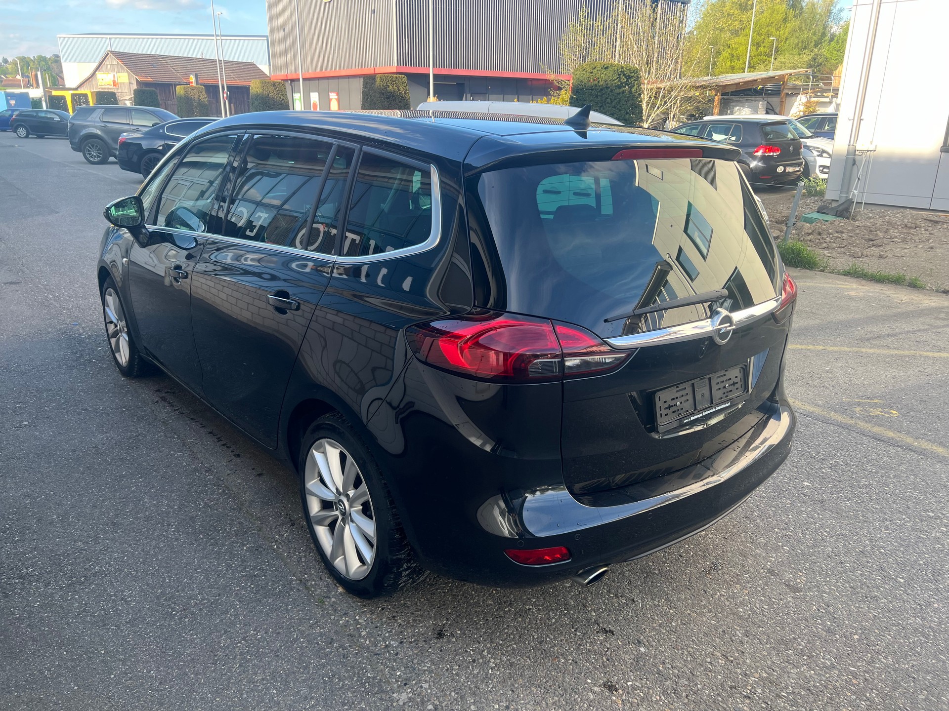 OPEL Zafira Tourer 1.6i 16V Turbo Active Ed. Aut.-image-2