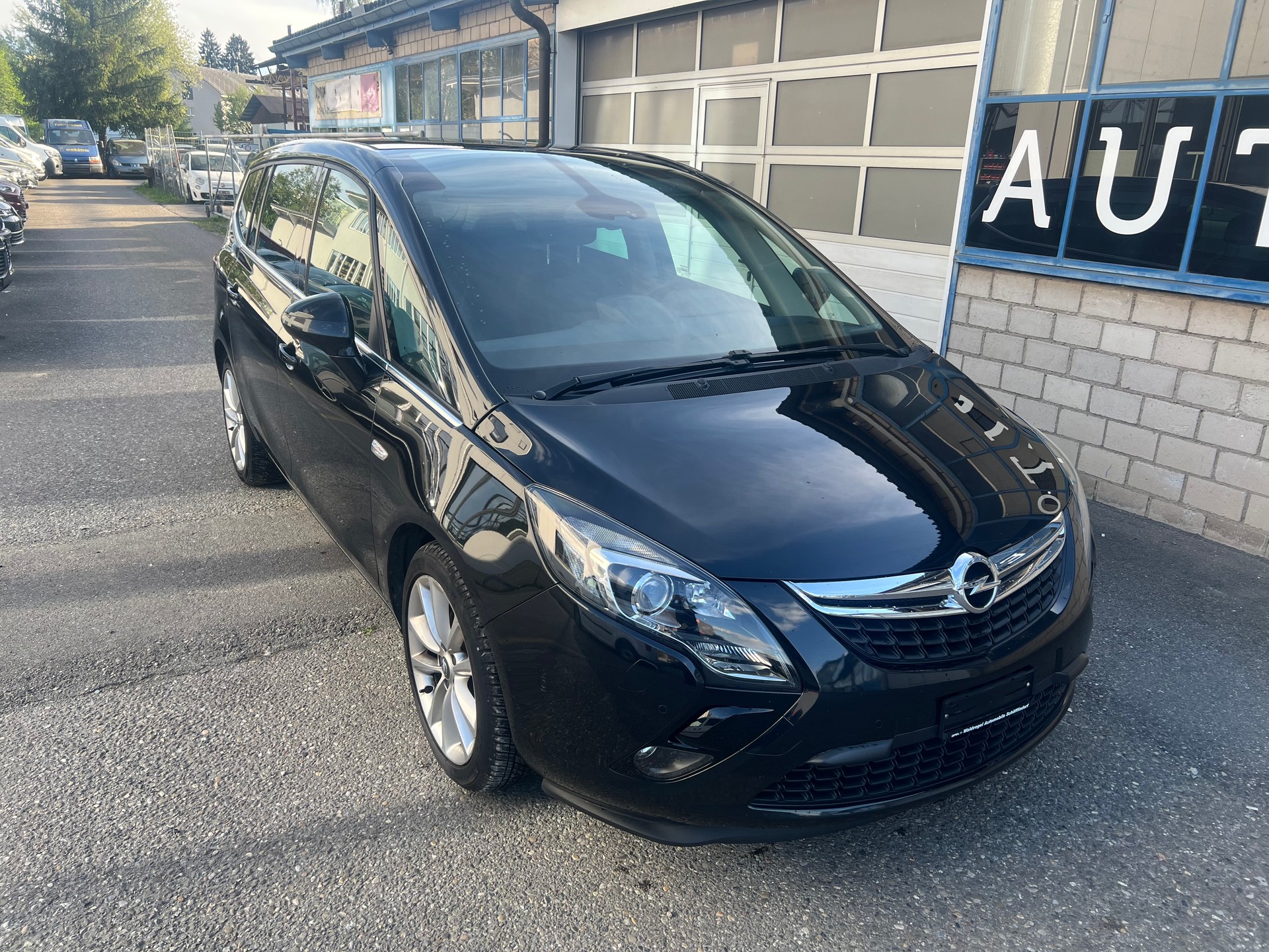 OPEL Zafira Tourer 1.6i 16V Turbo Active Ed. Aut.-image-0