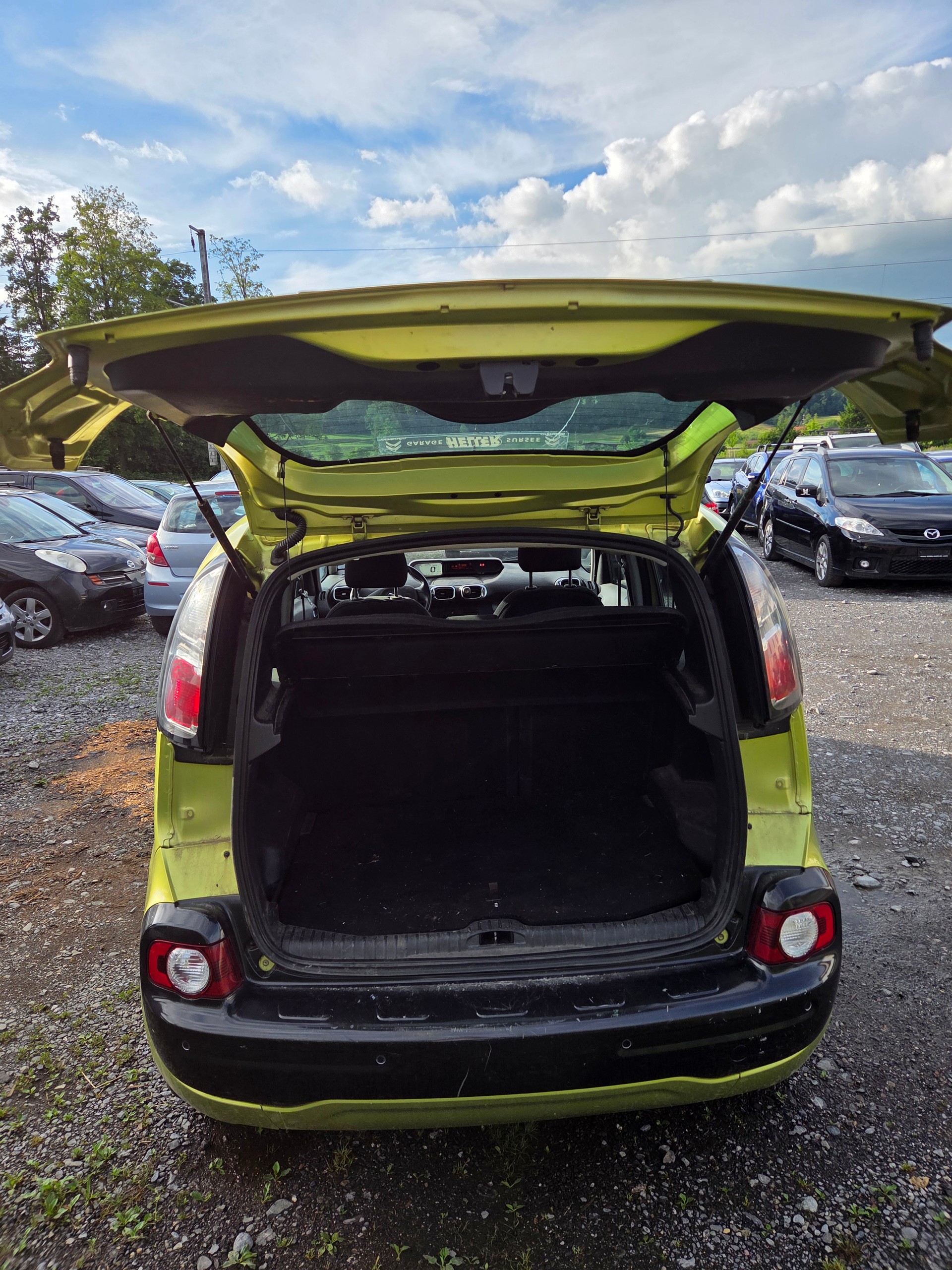 CITROEN C3 Picasso 1.6i 16V Swiss Style-image-4