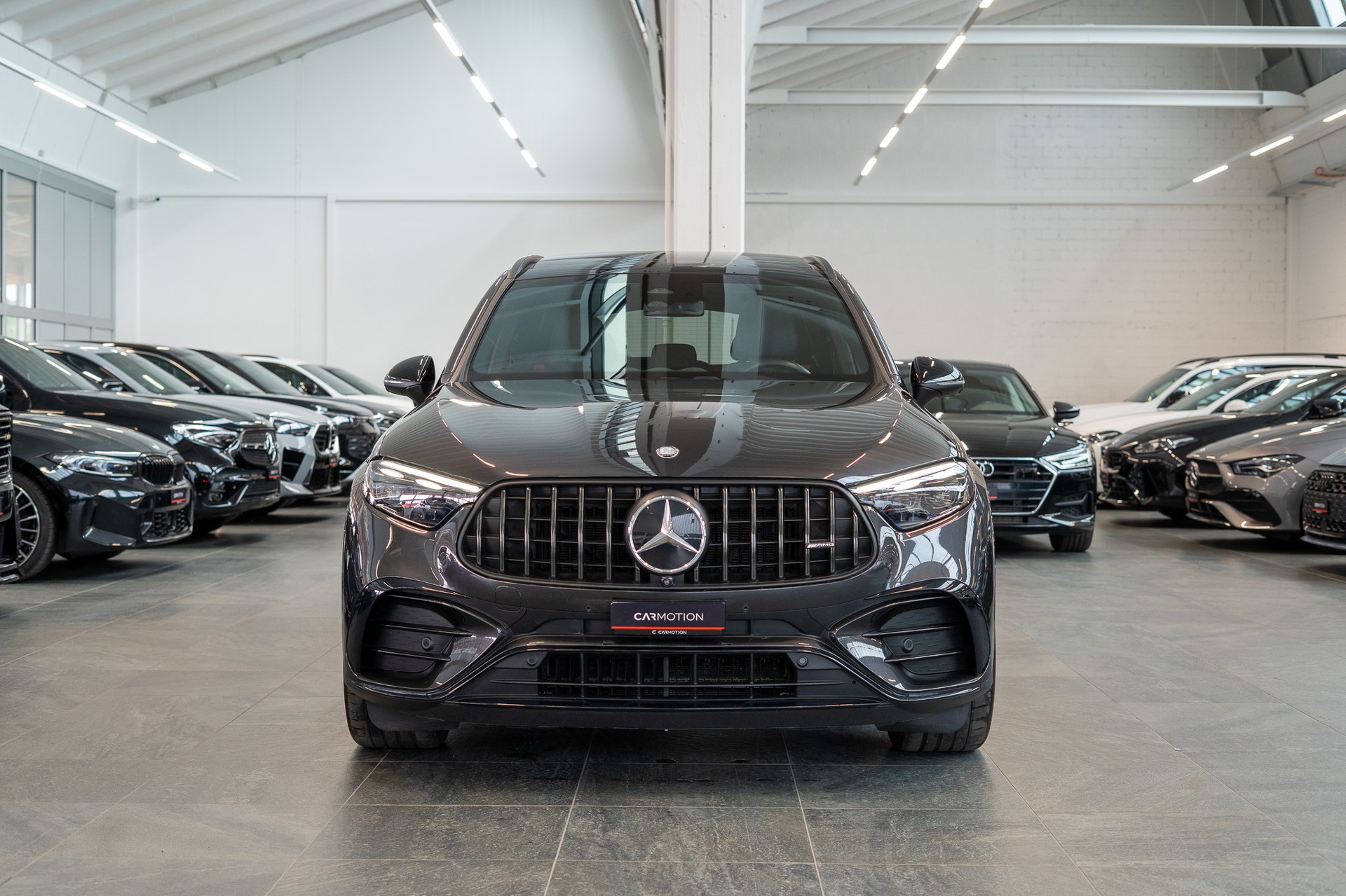 MERCEDES-BENZ GLC 43 AMG 4matic / Panorama / Performance Auspuff / 360°Kamera-image-1