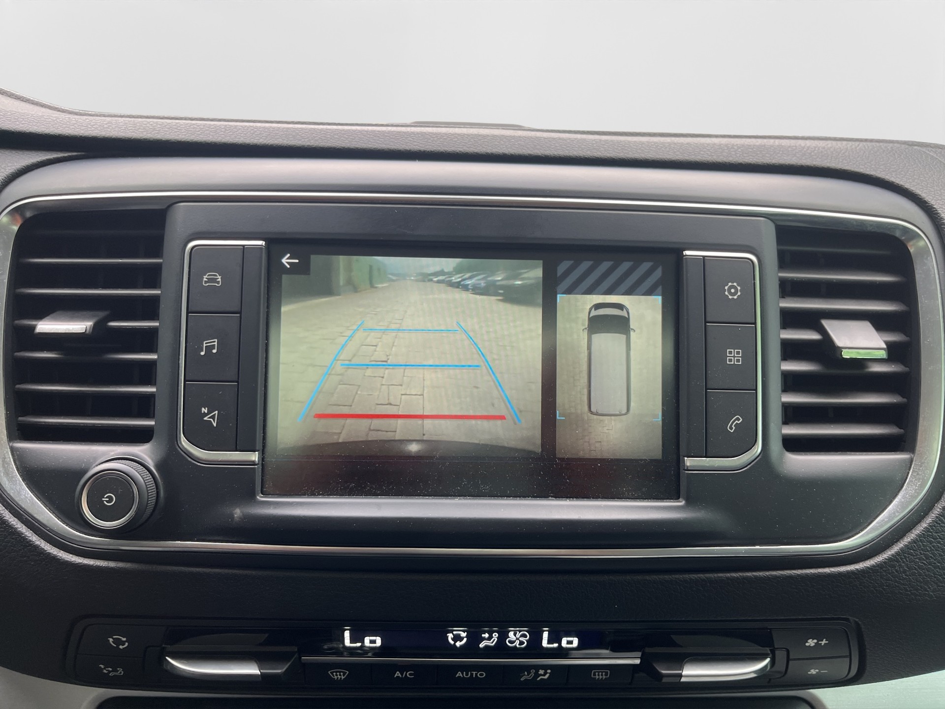 PEUGEOT Traveller 2.0 BlueHDi Allure Standard EAT-image-13