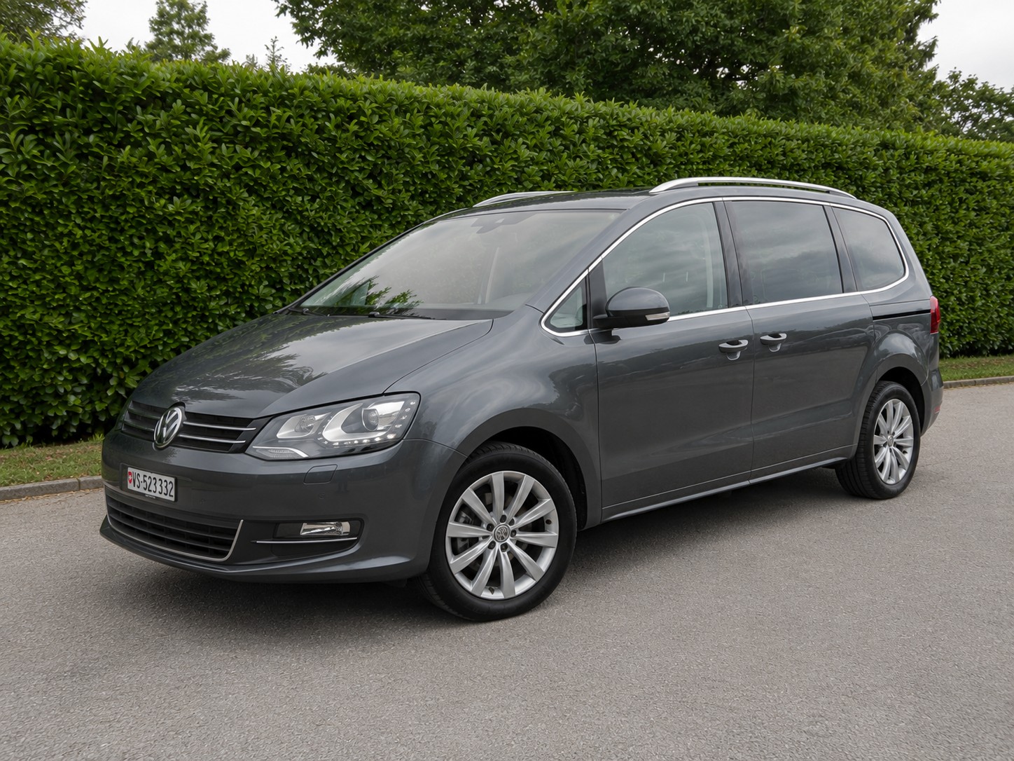 VW Sharan 2.0 TDI Highline DSG 4motion 7 seats-image-1