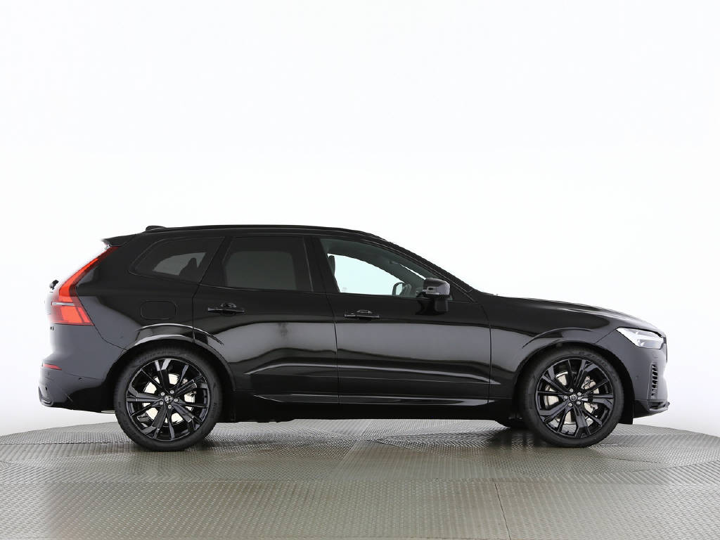 VOLVO XC60 2.0 T8 TE Black Edition eAWD-image-15