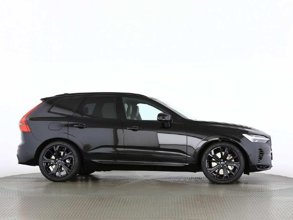 VOLVO XC60 2.0 T8 TE Black Edition eAWD-image-16