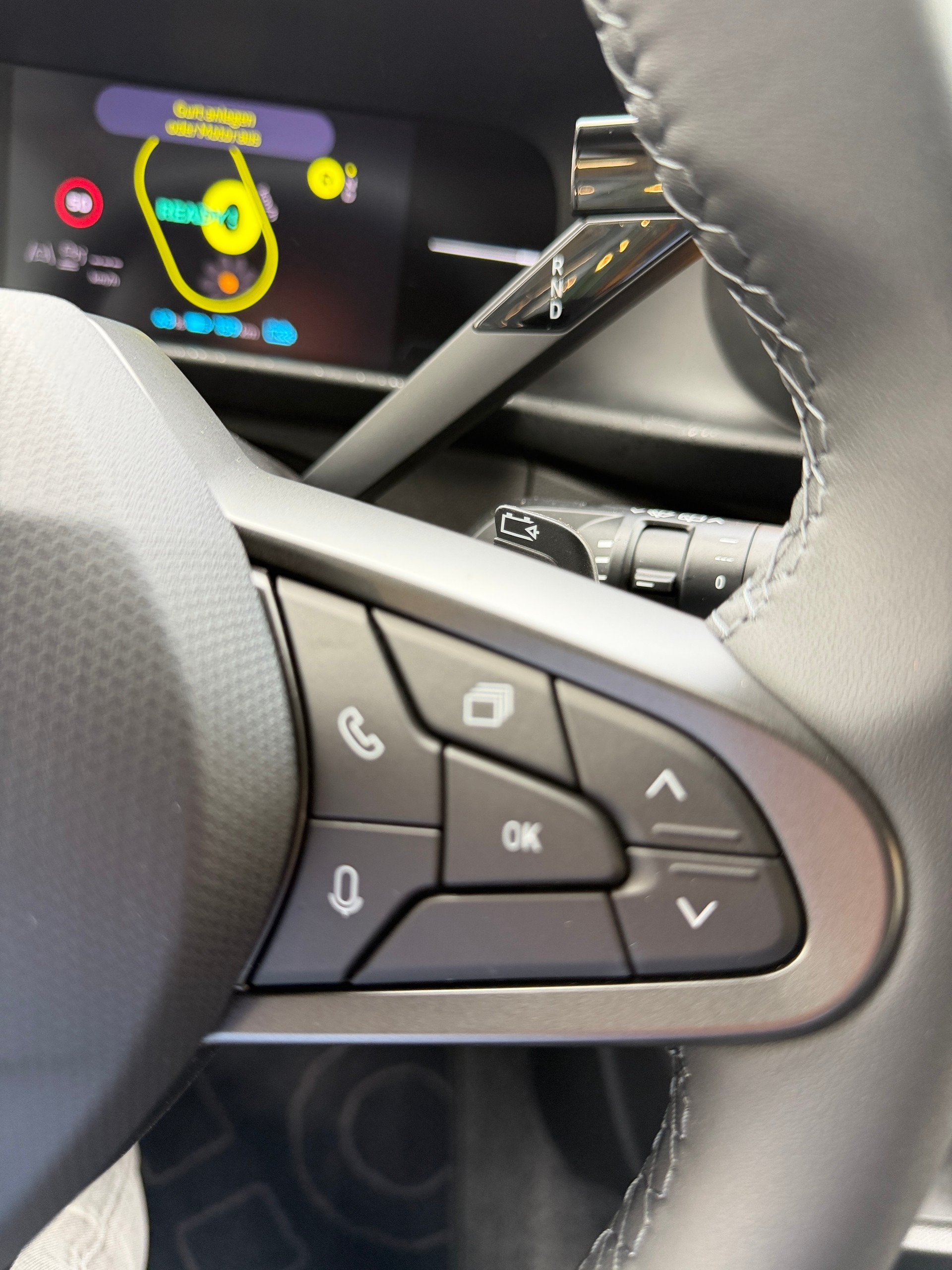 RENAULT Twingo E-Tech 27kWh Techno-image-21