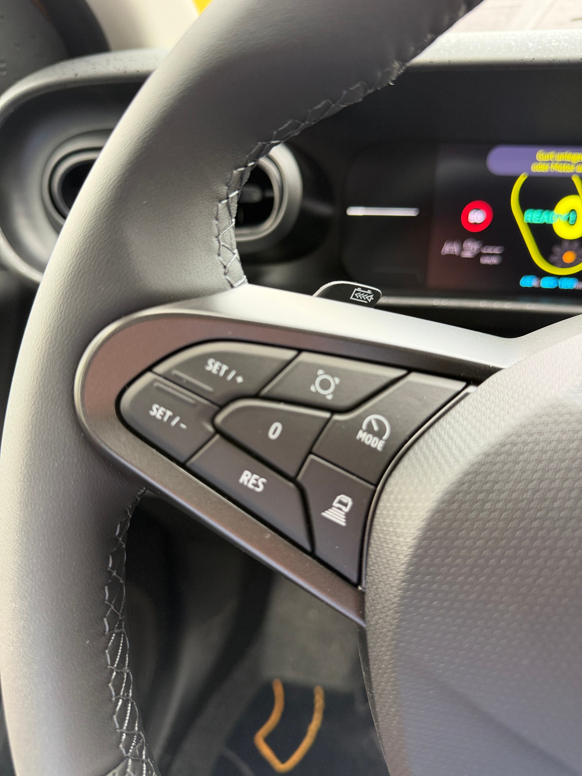 RENAULT Twingo E-Tech 27kWh Techno-image-20