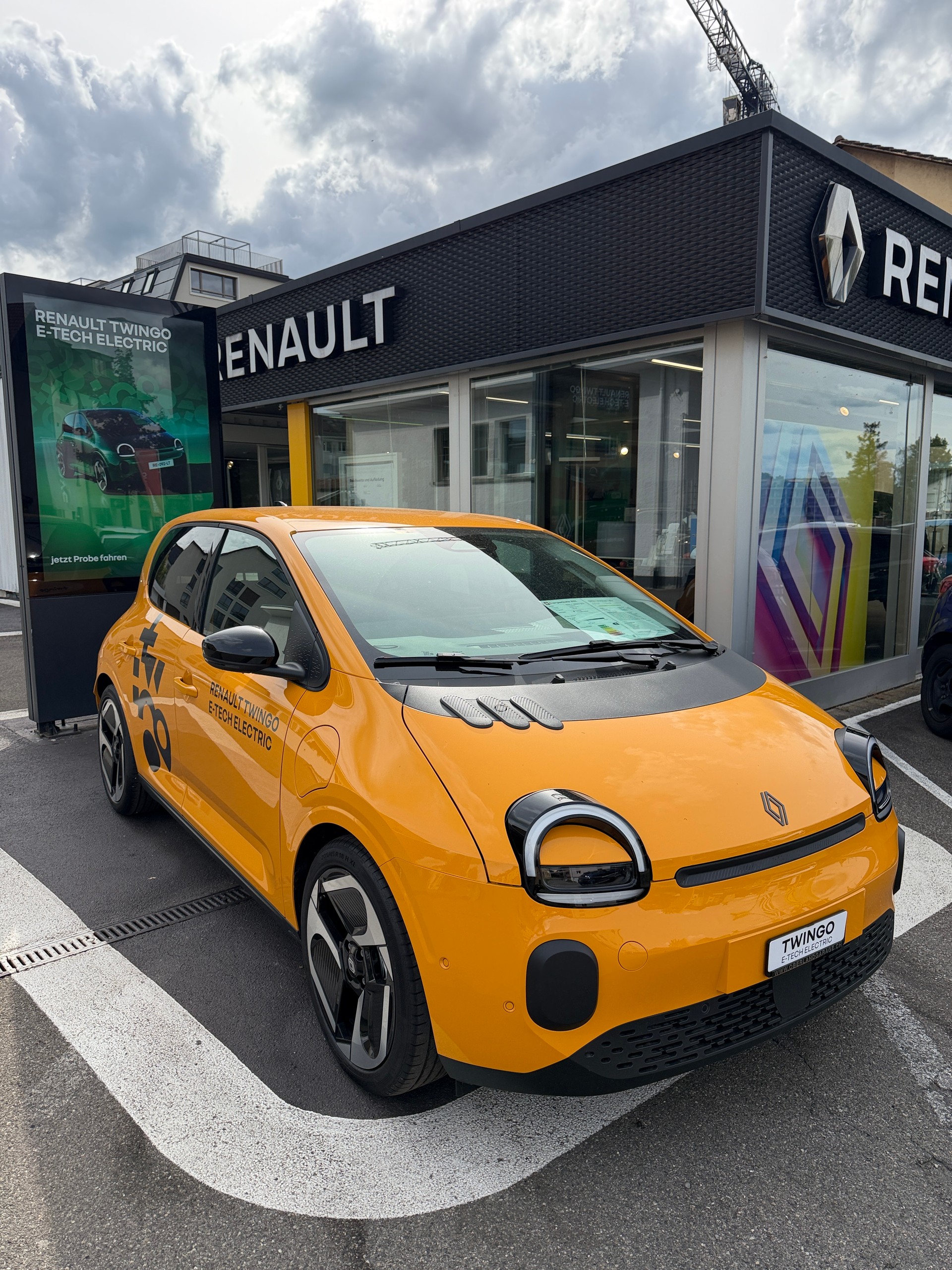 RENAULT Twingo E-Tech 27kWh Techno-image-0