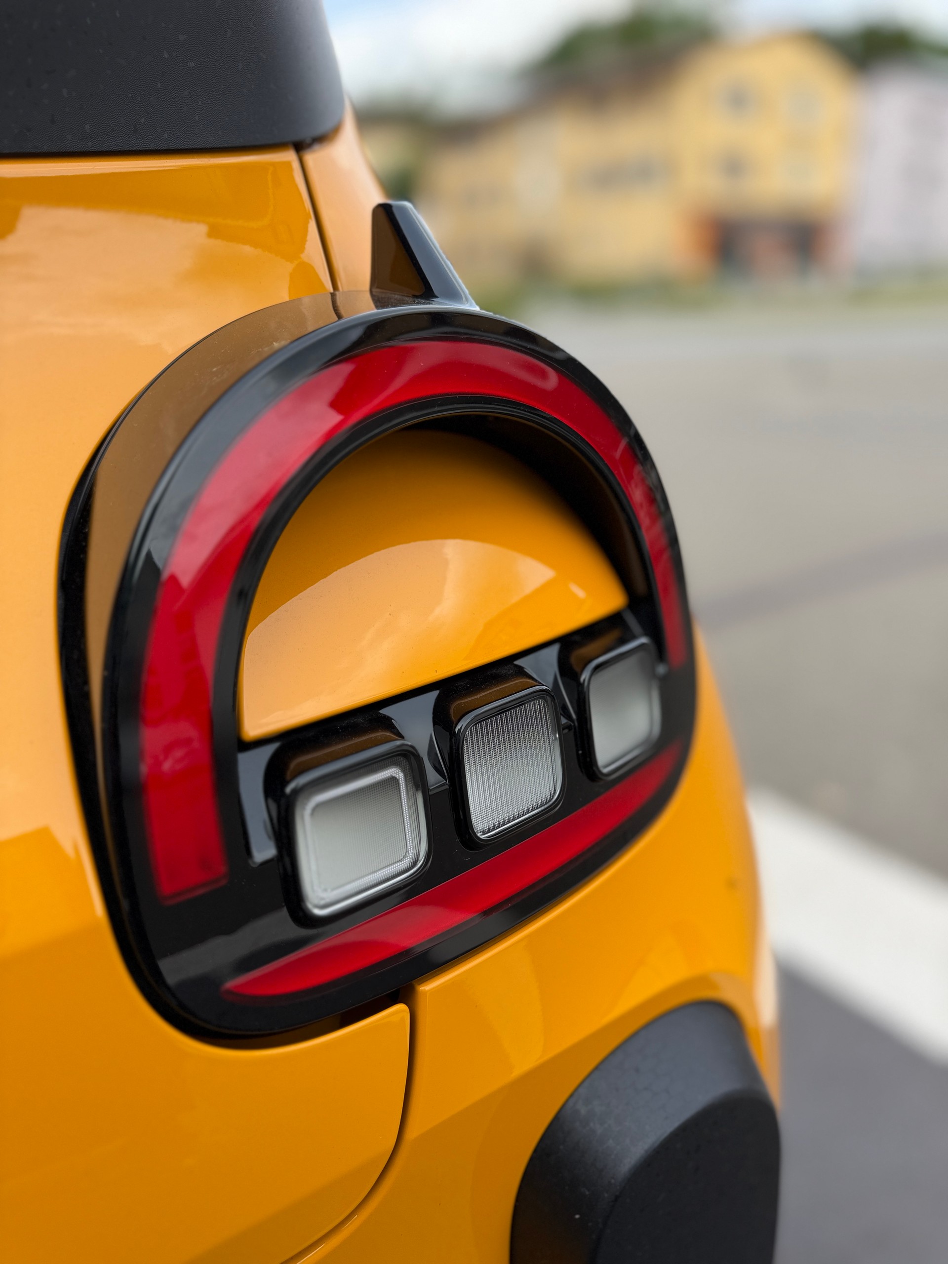 RENAULT Twingo E-Tech 27kWh Techno-image-9