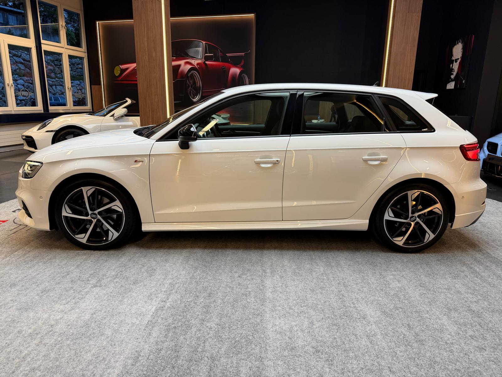 AUDI A3 Sportback 2.0 40 TDI quattro S-Tronic-image-4