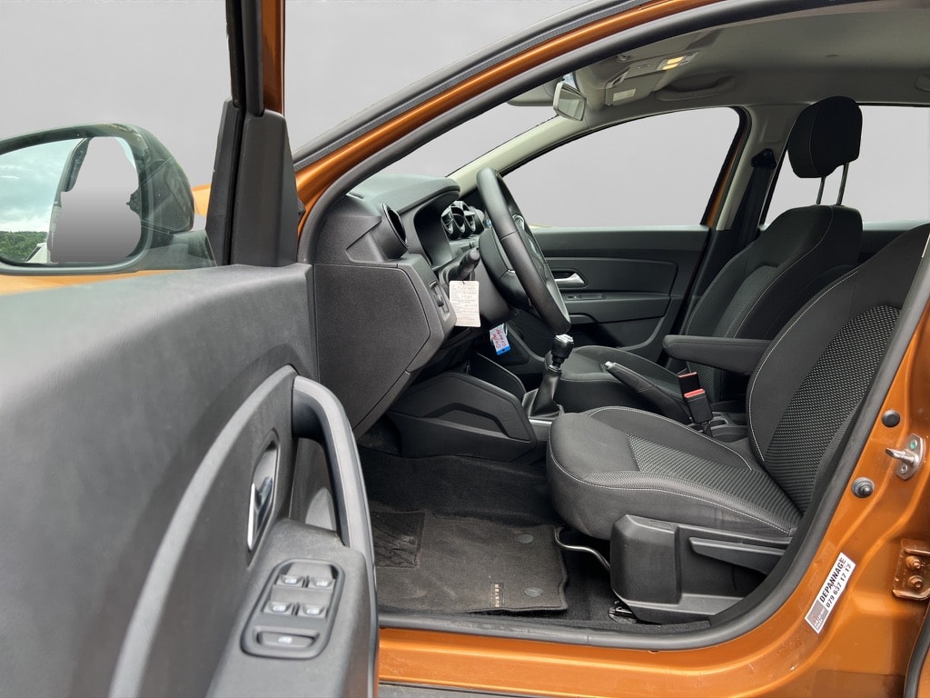 DACIA Duster TCe 125 Comfort 4x4-image-8