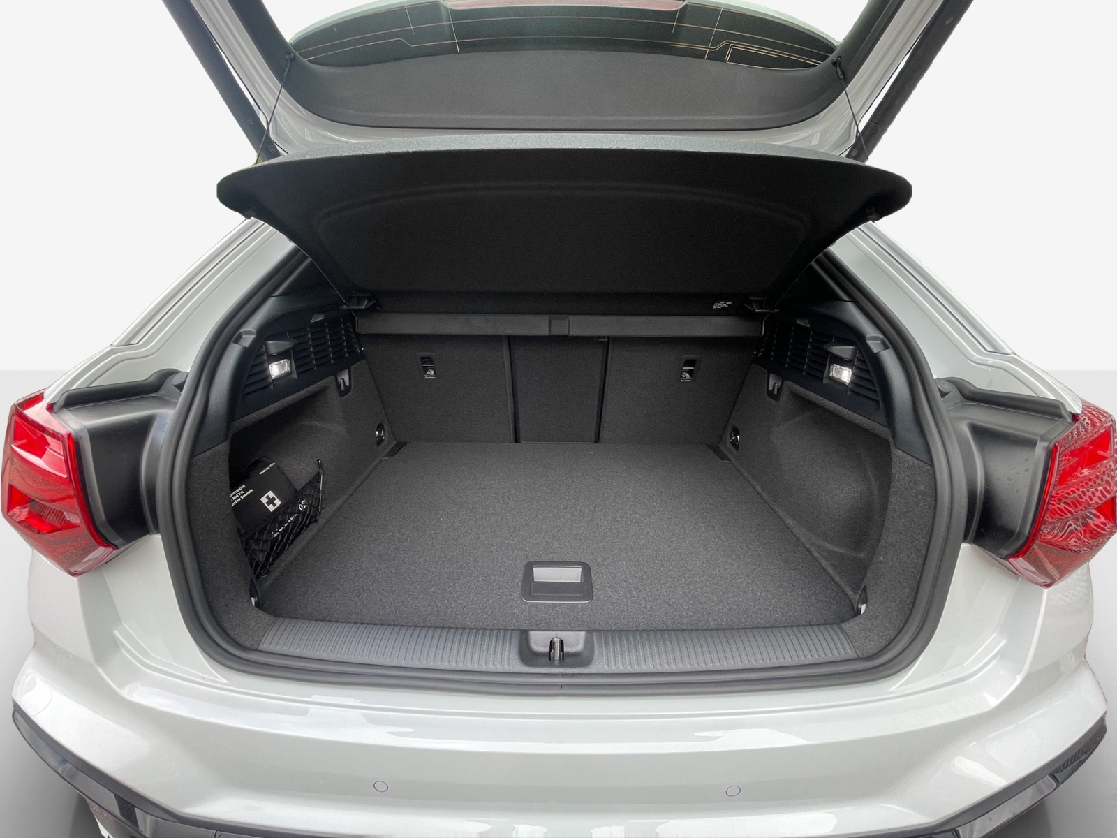 AUDI SQ2 TFSI quattro S-tronic-image-11