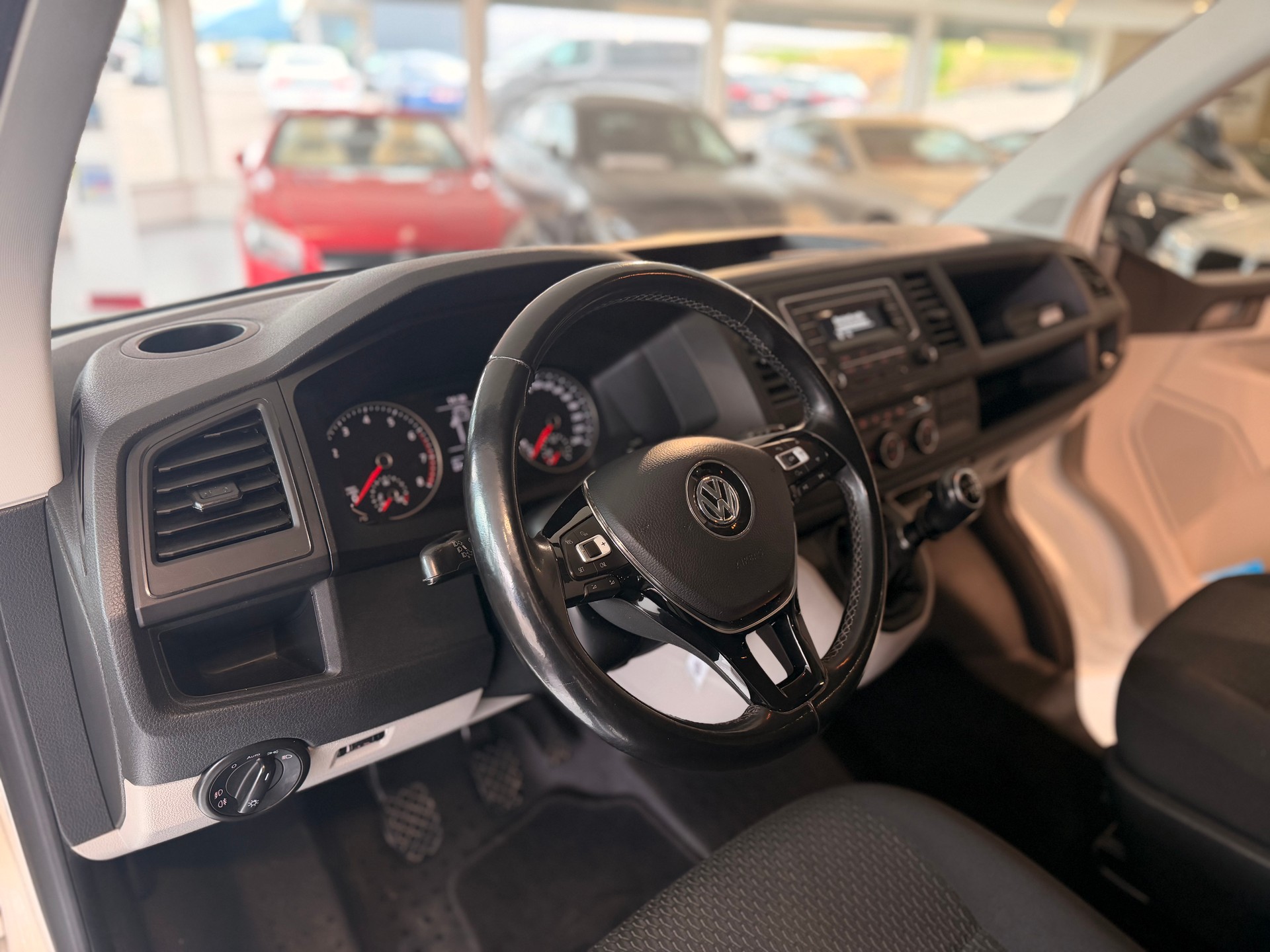 VW T6 Caravelle 2.0 TSI Trendline Liberty-image-11