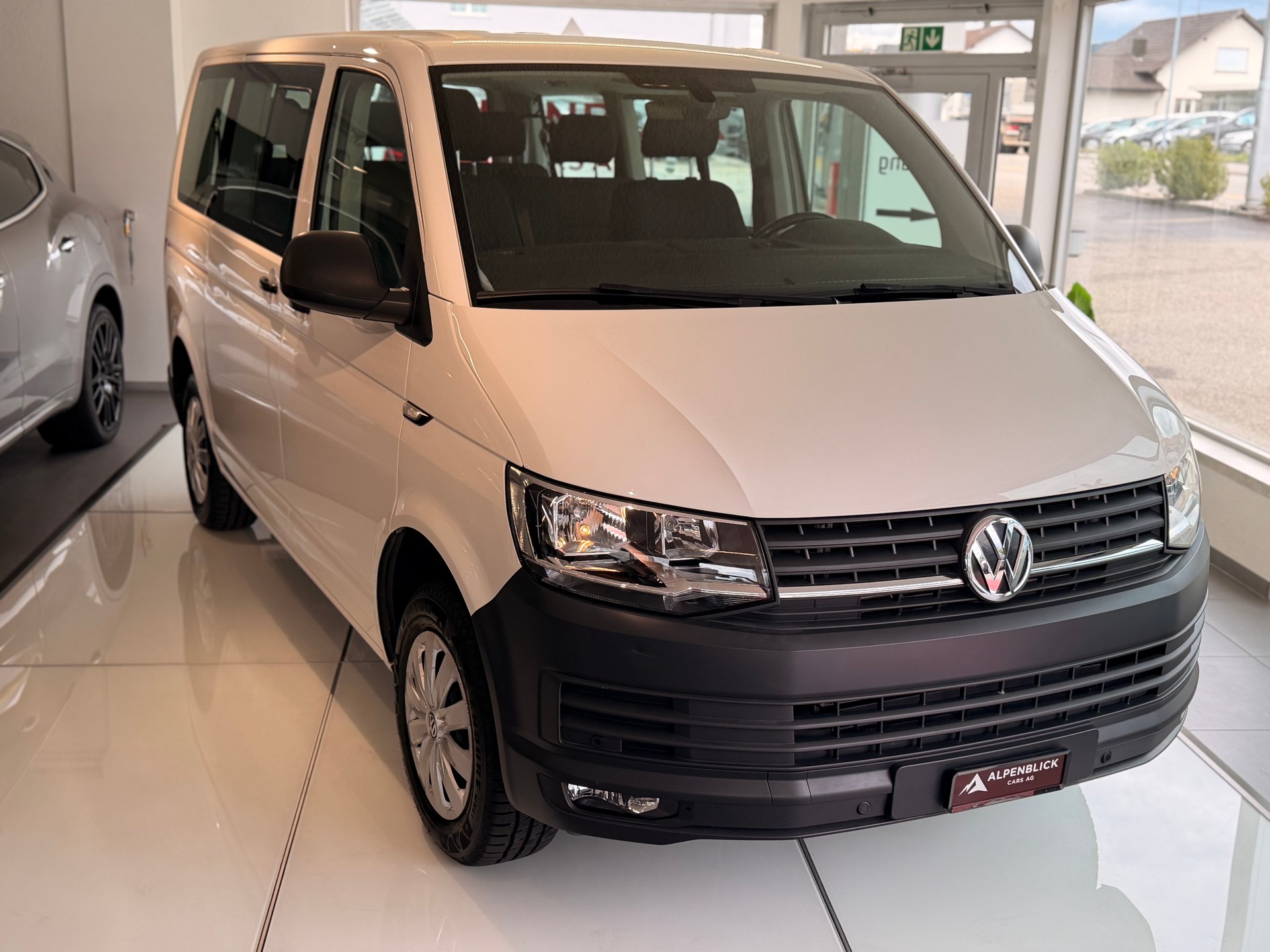 VW T6 Caravelle 2.0 TSI Trendline Liberty-image-3