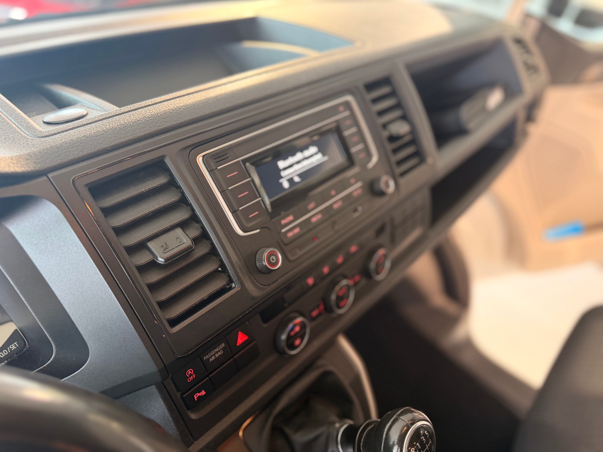 VW T6 Caravelle 2.0 TSI Trendline Liberty-image-13