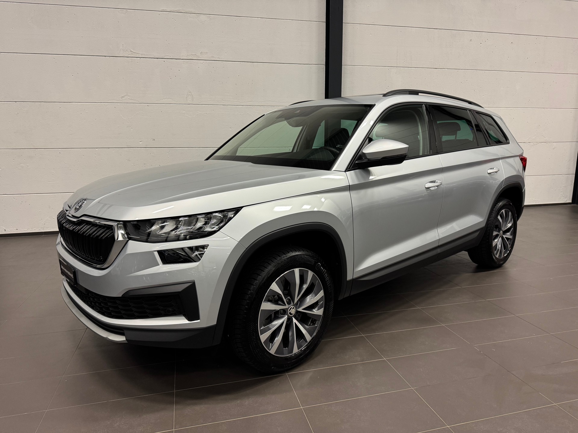 SKODA Kodiaq 2.0 TDI CR Ambition 4x4 DSG 7 Plätze + AHK + Panoramadach-showroom-element-2