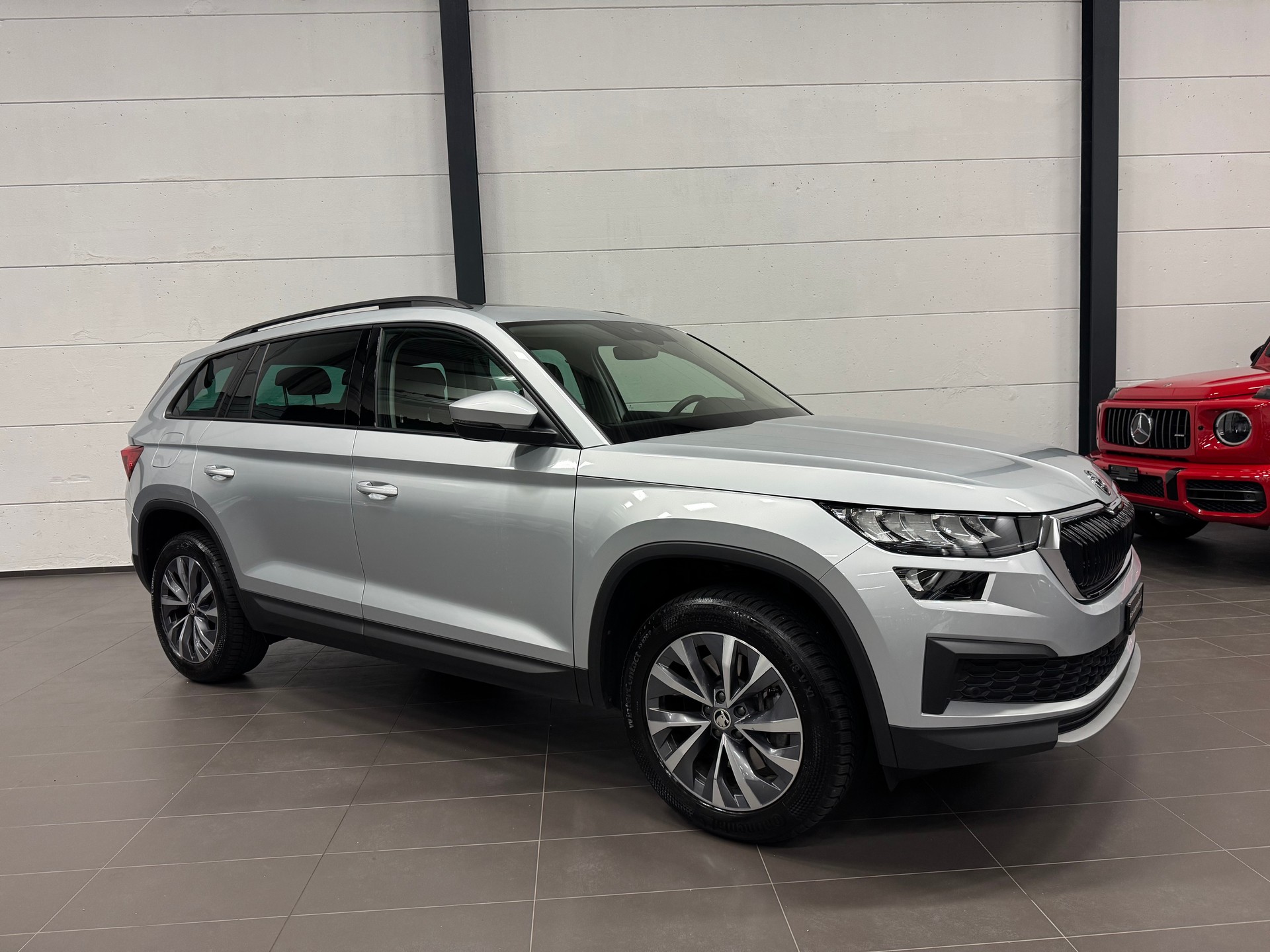 SKODA Kodiaq 2.0 TDI CR Ambition 4x4 DSG 7 Plätze + AHK + Panoramadach-showroom-element-3