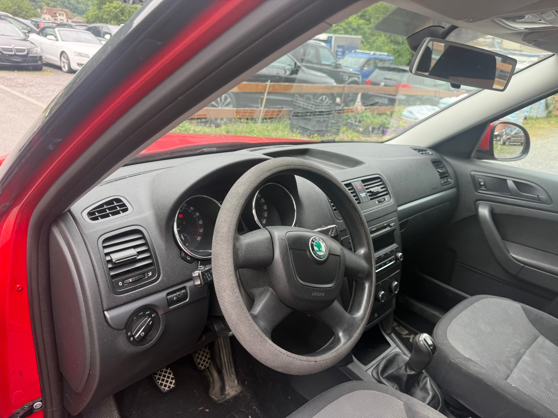 SKODA Yeti 2.0 TDI AllDrive 4x4-image-6