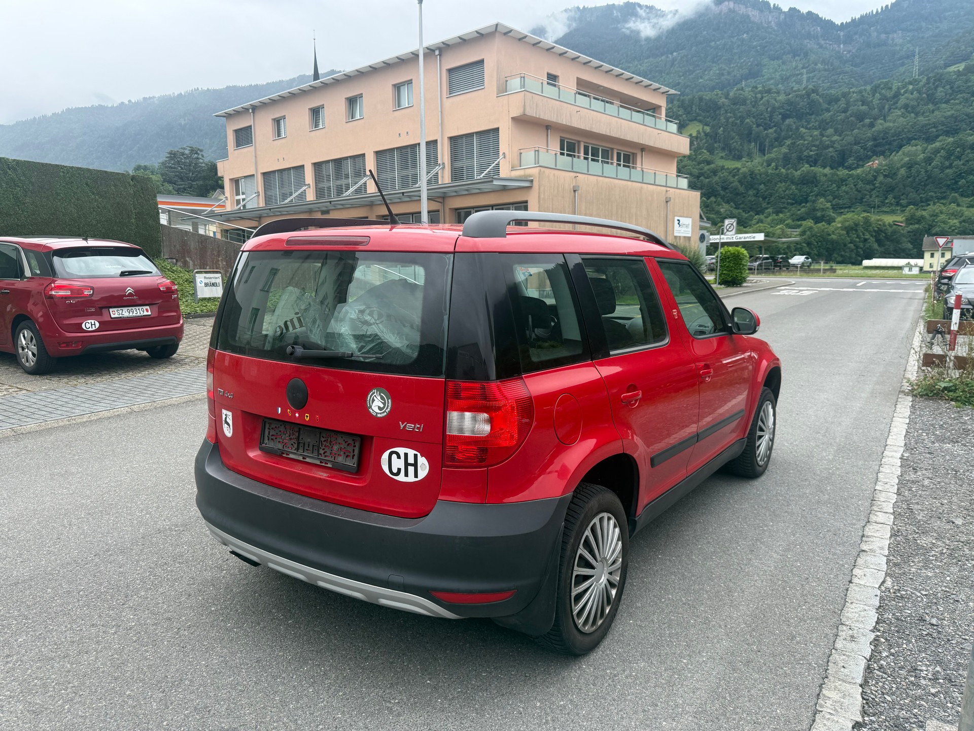 SKODA Yeti 2.0 TDI AllDrive 4x4-image-3