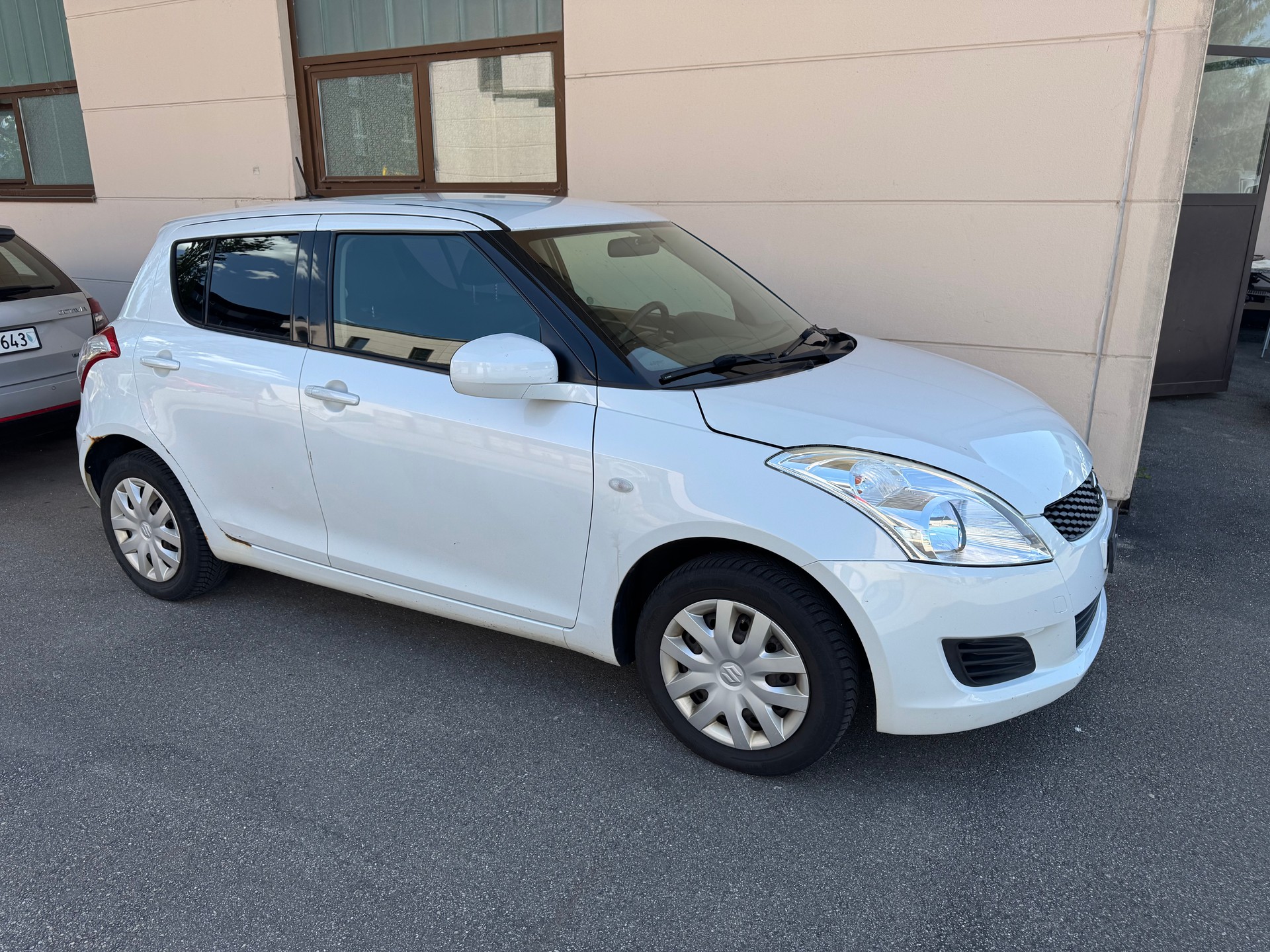 SUZUKI Swift 1.2i 16V GL Top 4x4-image-1