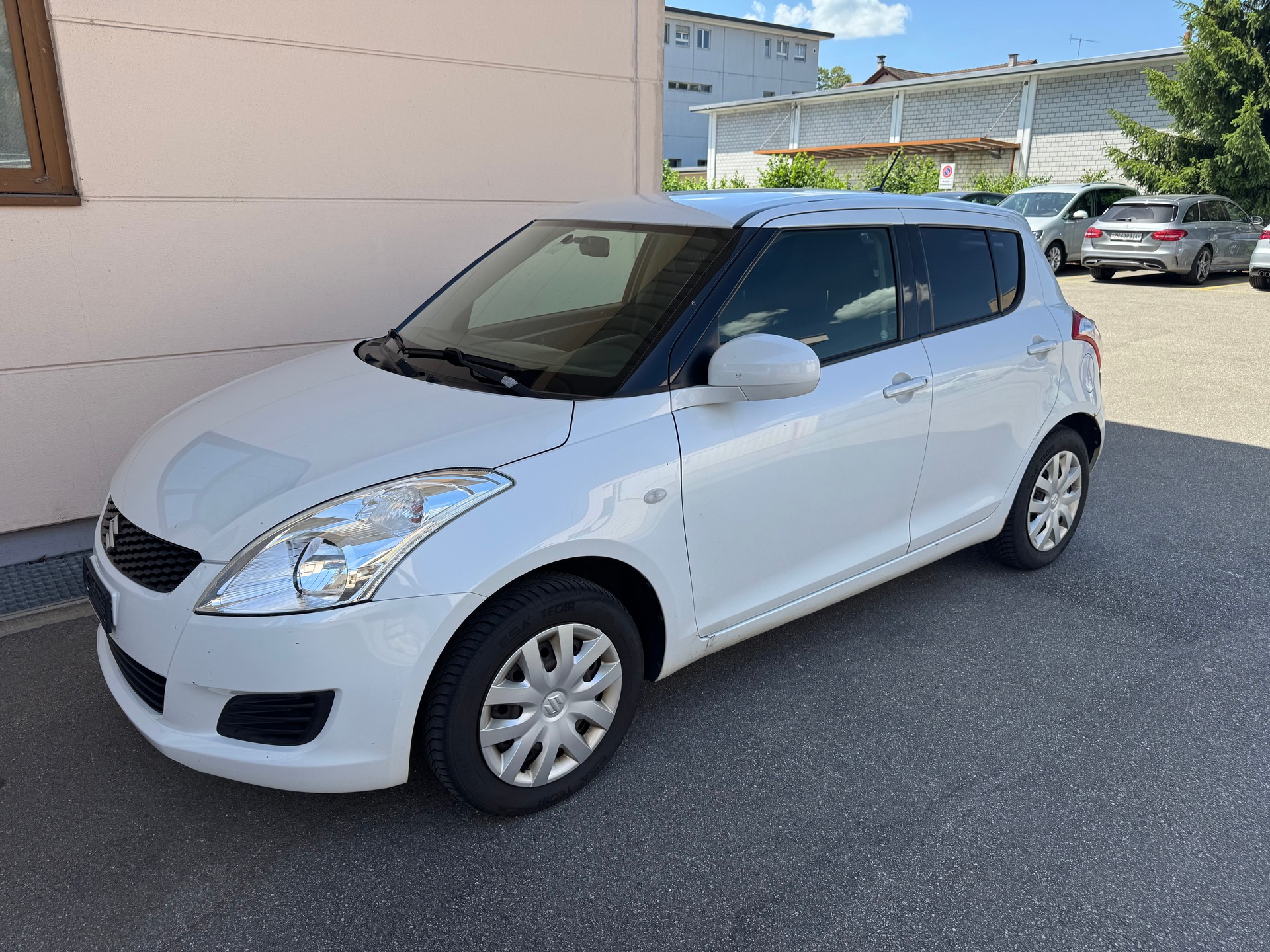 SUZUKI Swift 1.2i 16V GL Top 4x4-image-0