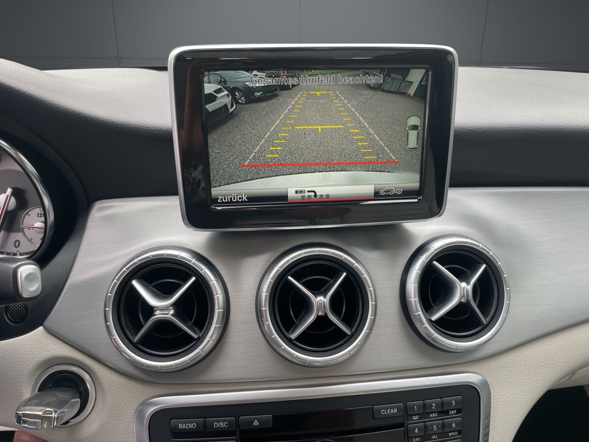 MERCEDES-BENZ CLA 250 Urban 7G-DCT 4Matic-image-9