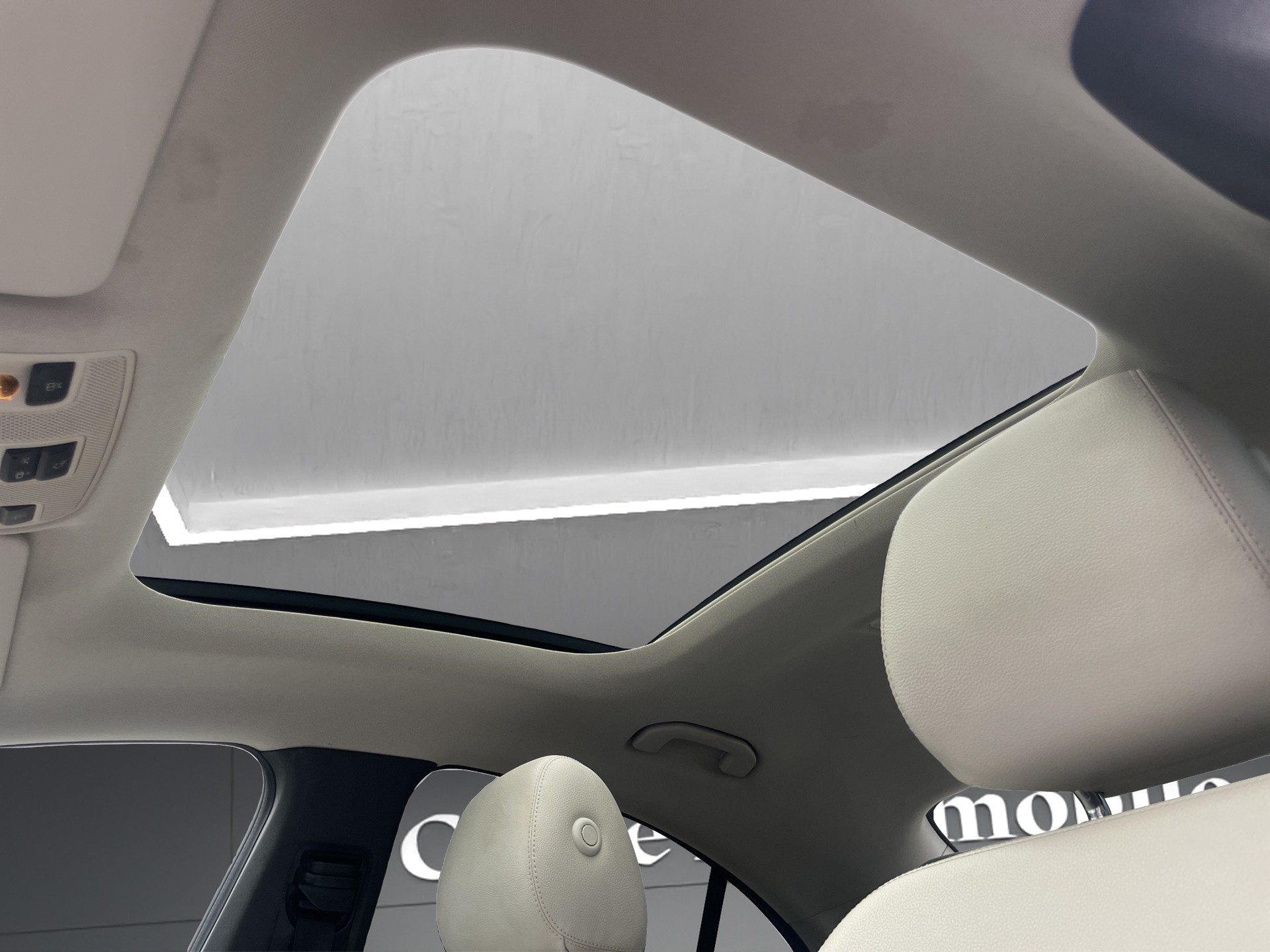 MERCEDES-BENZ CLA 250 Urban 7G-DCT 4Matic-image-11