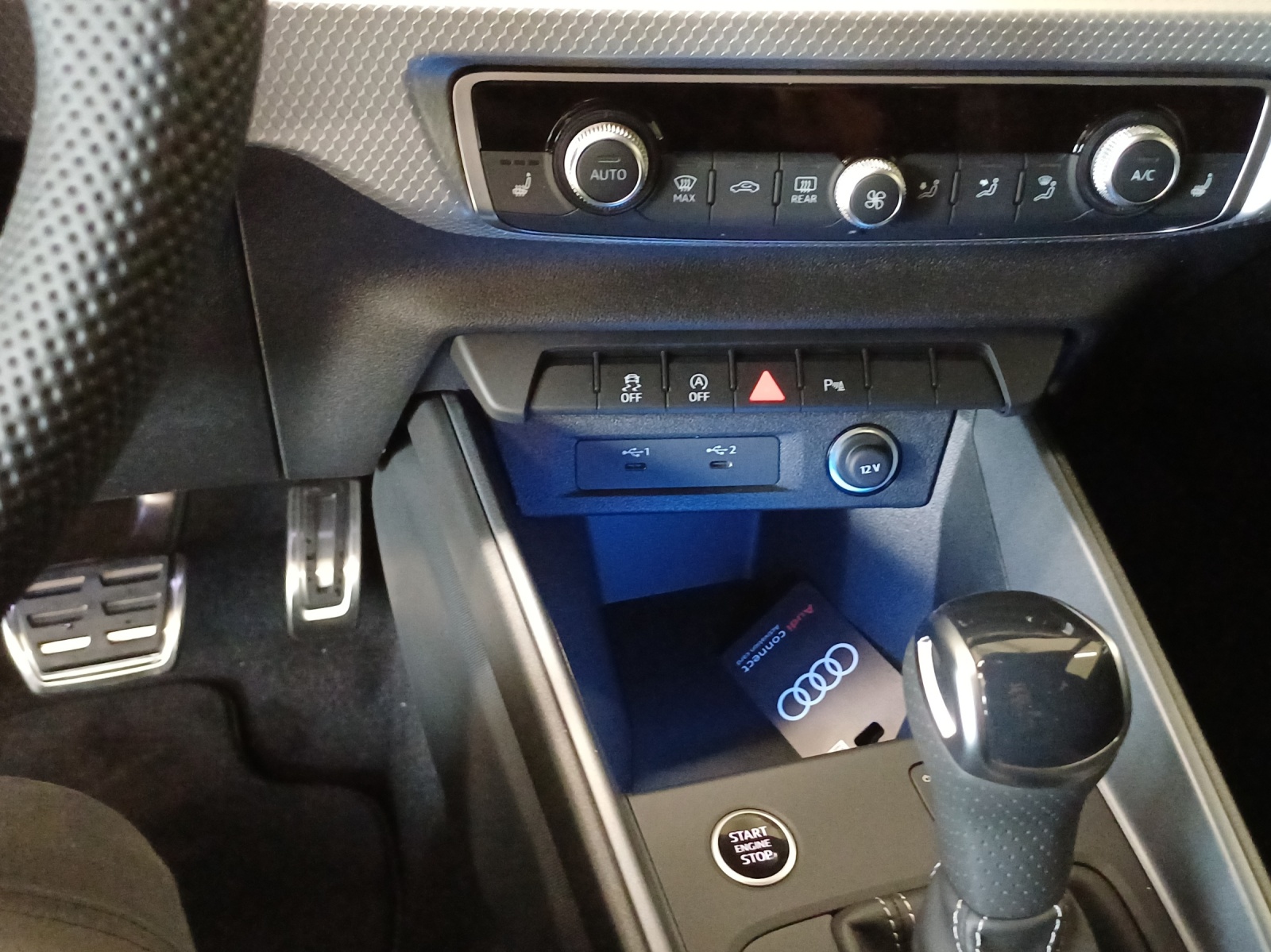AUDI A1 Sportback 30 TFSI S Line Attraction S-tronic-image-10
