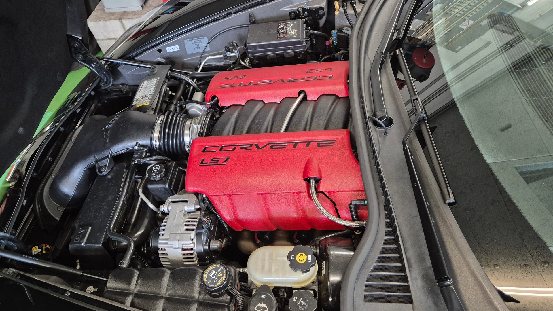 CHEVROLET Corvette Z06-image-10
