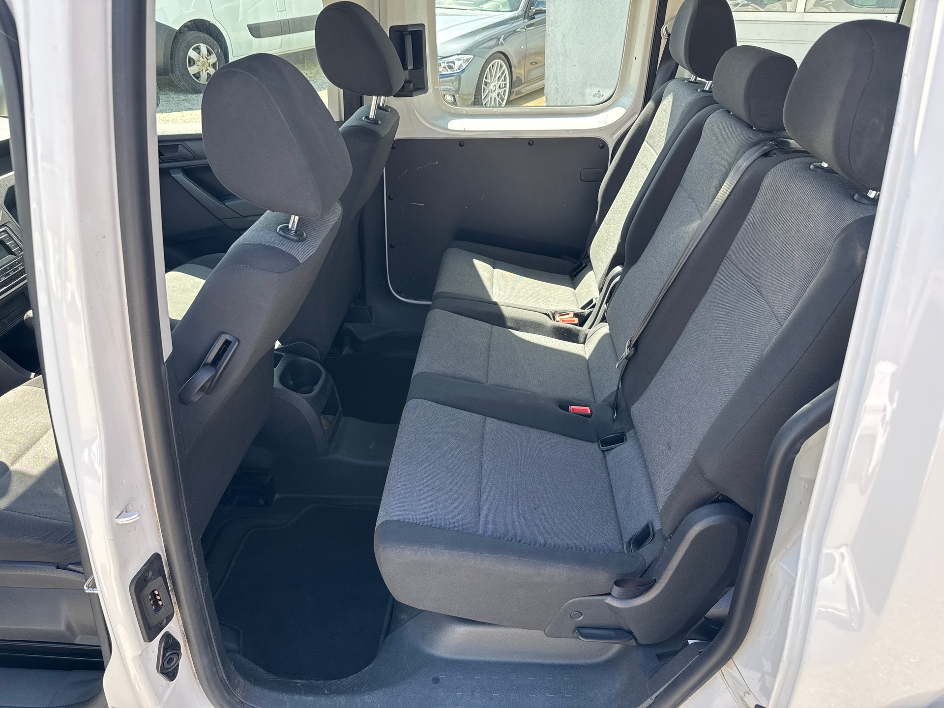 VW Caddy 1.2 TSI Join-image-6