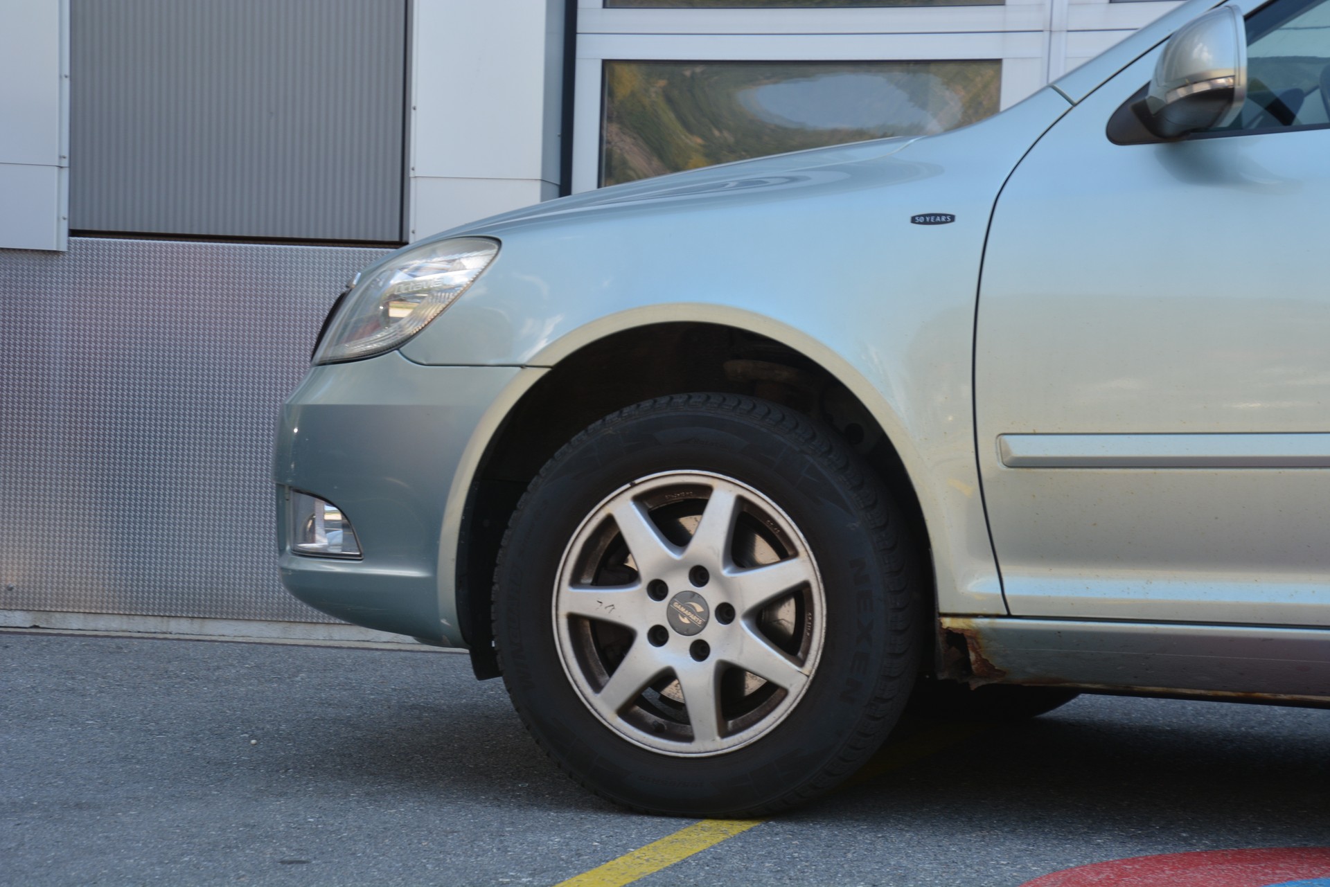 SKODA Octavia Combi 1.6 TDI Swiss Adventure 4x4-image-8