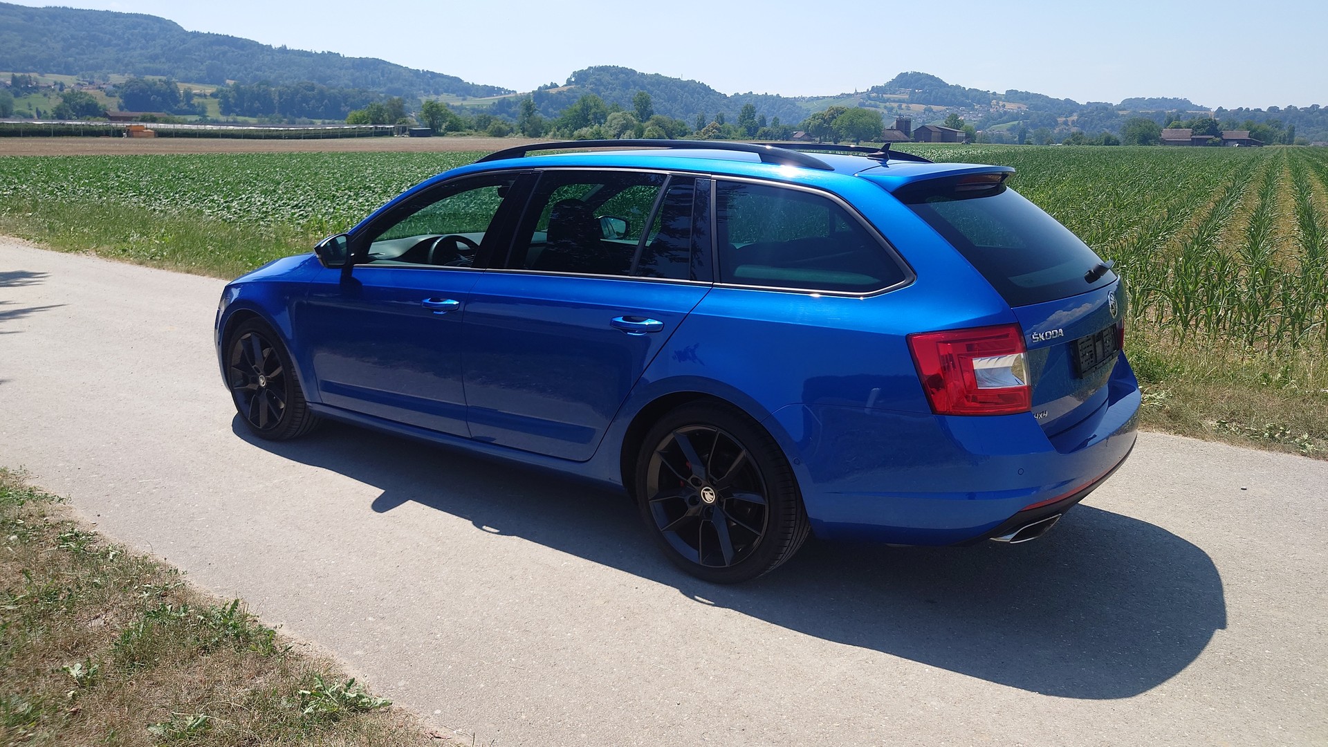 SKODA Octavia Combi 2.0 TDI RS 4x4 DSG-image-2