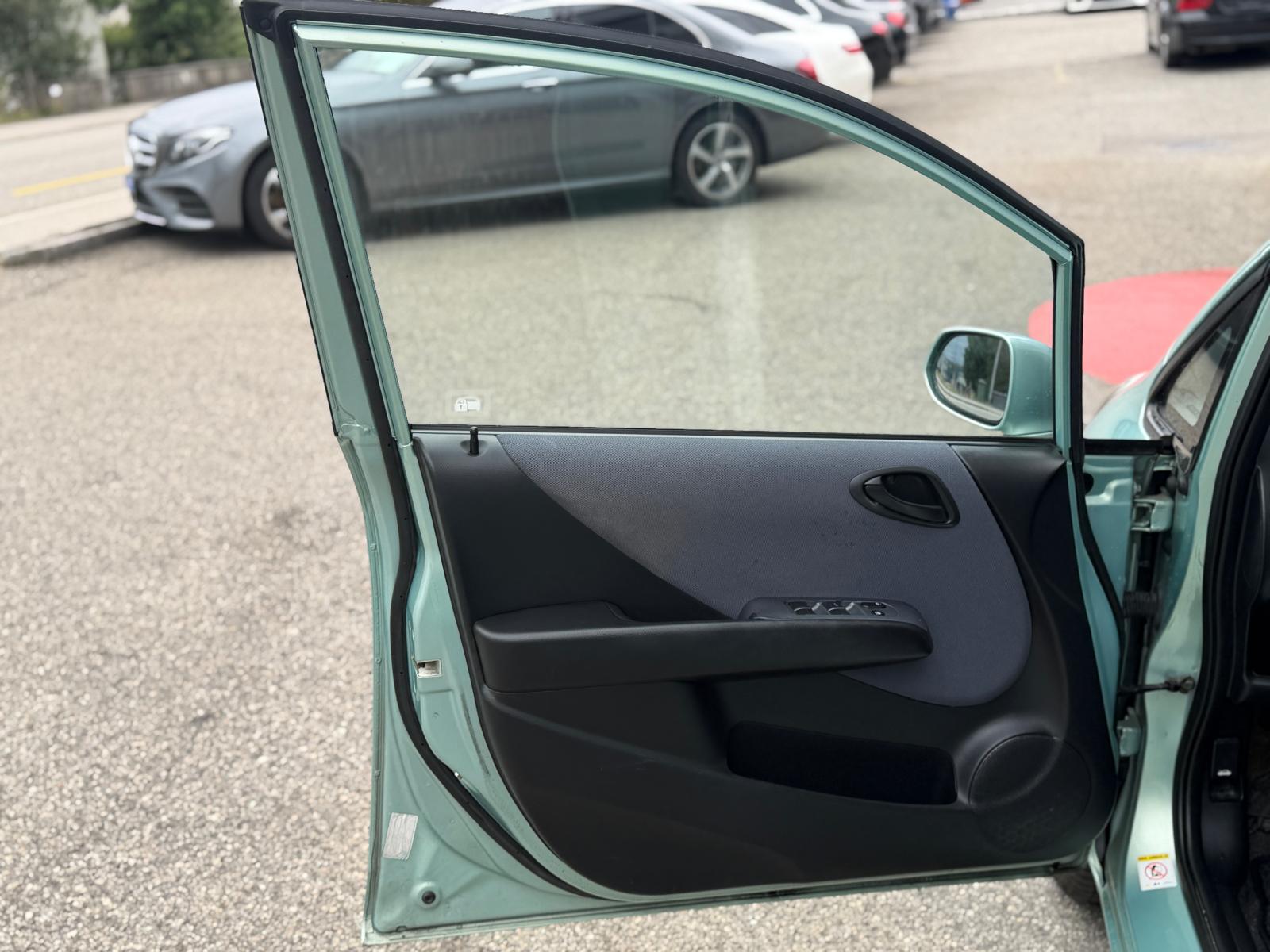 HONDA Jazz 1.4i ES-image-5